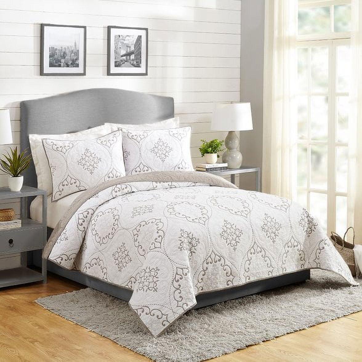 Elegant Gray Full/Queen Cotton Quilt Set with Reversible Design