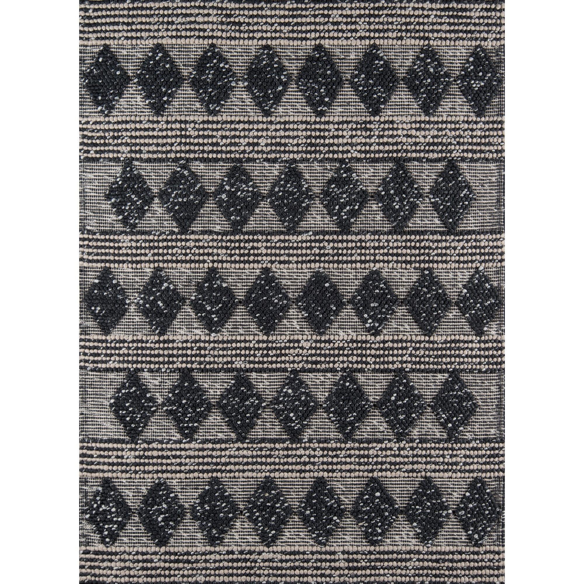 Andes Geometric Accent Rug Black - Momeni