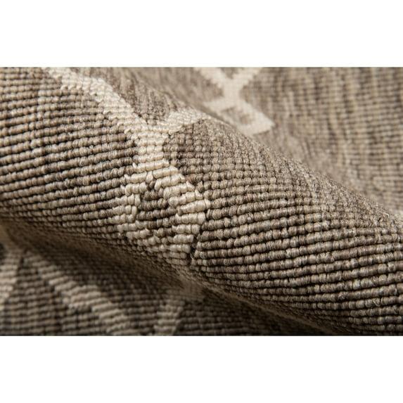 Momeni Baja 5'3" X 7'6" Transitional Rug in Taupe