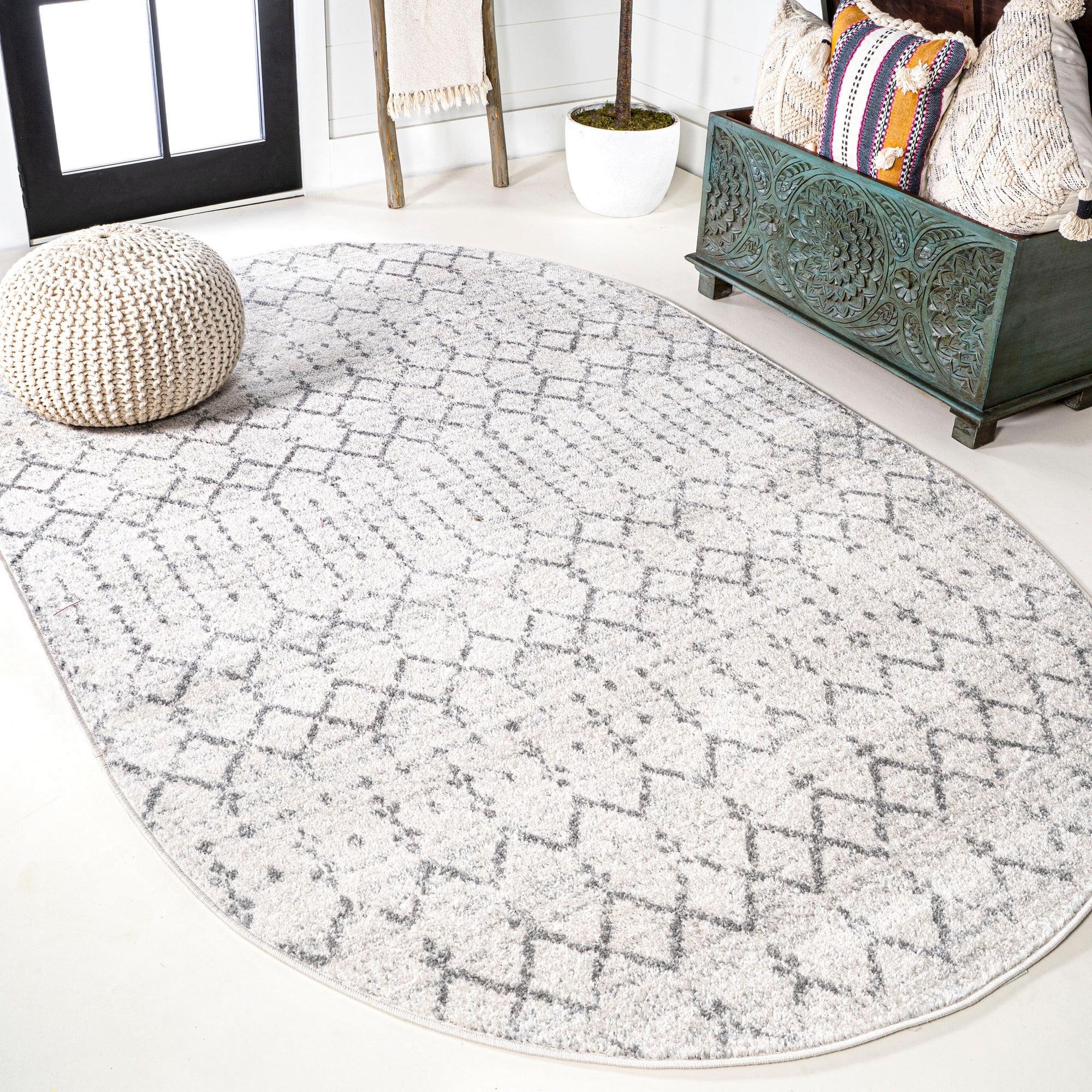 4'x6'Oval Moroccan HYPE Boho Vintage Diamond Area Rug, Cream/Gray - JONATHAN Y