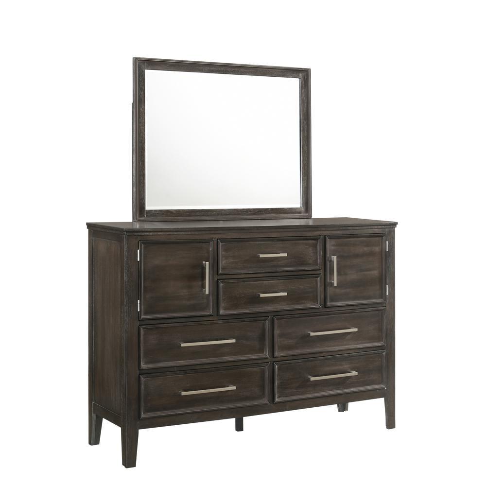 Nutmeg Transitional 6-Drawer Horizontal Dresser with Dovetail Drawer