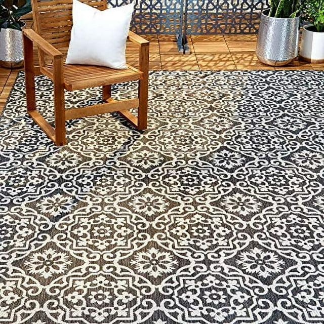 Nicole Miller New York Patio Country Danica Geometric Indoor/Outdoor Area Rug, Black/Grey