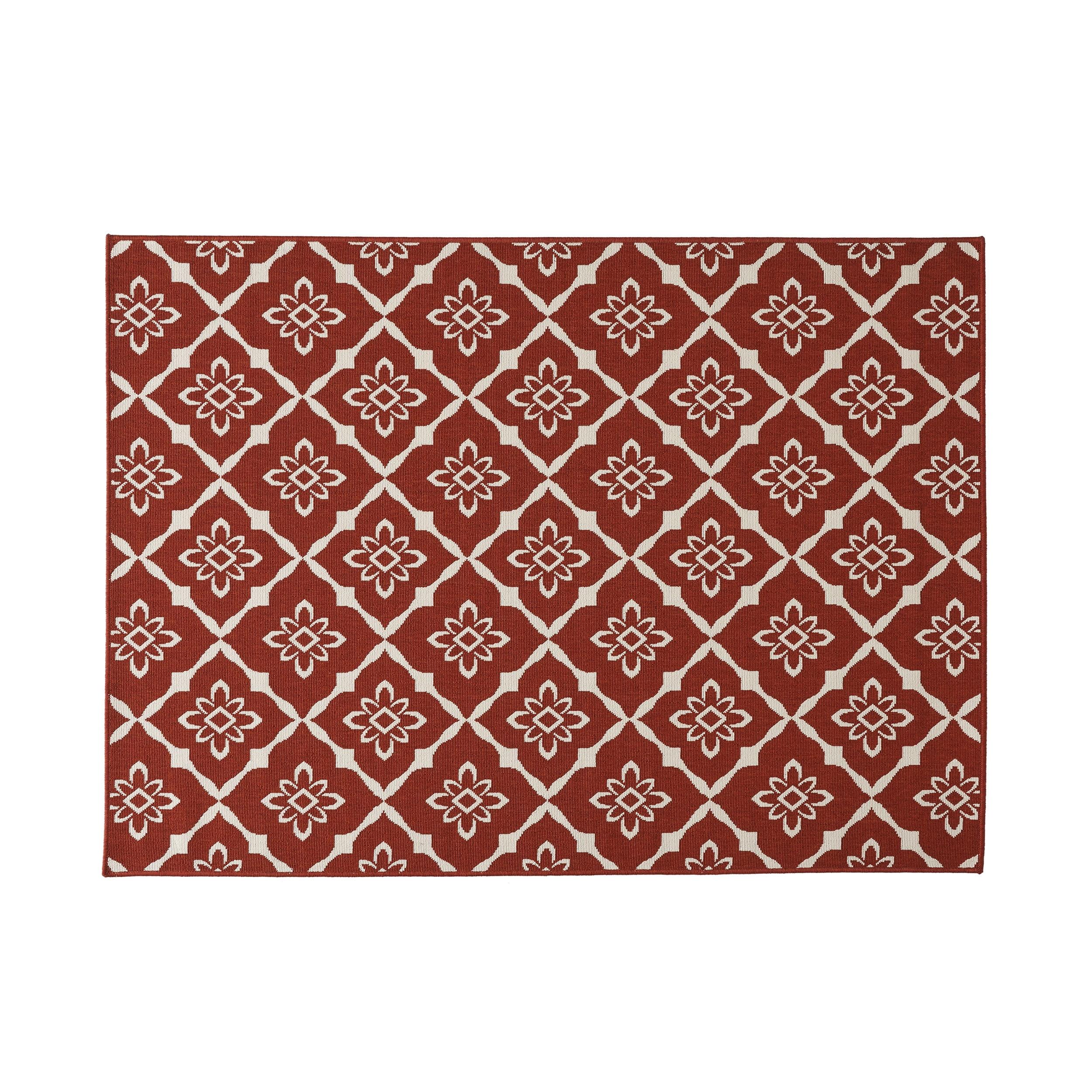 Regal Red Floral 5'3" x 7' Polypropylene Outdoor Rug