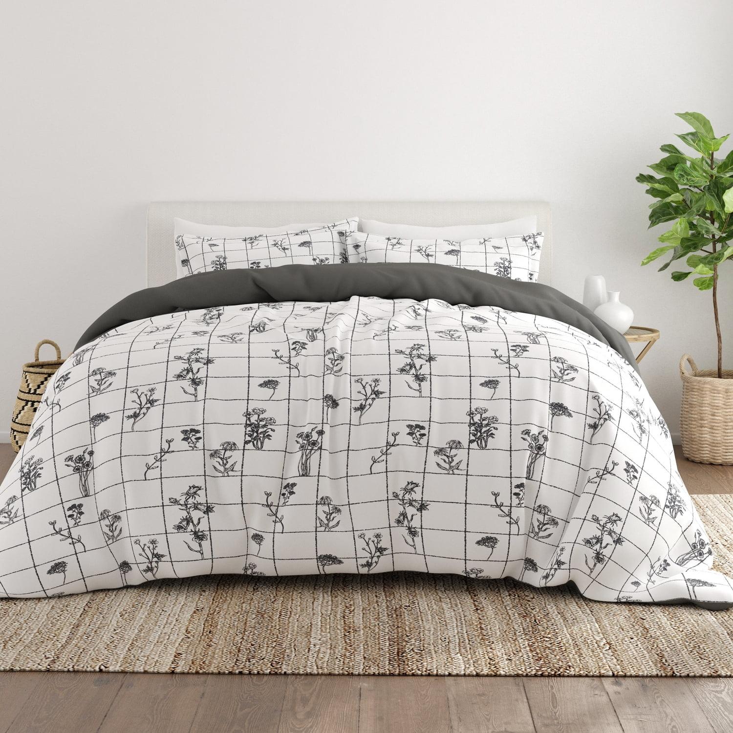 Flower Field Pattern Reversible Duvet Cover Set