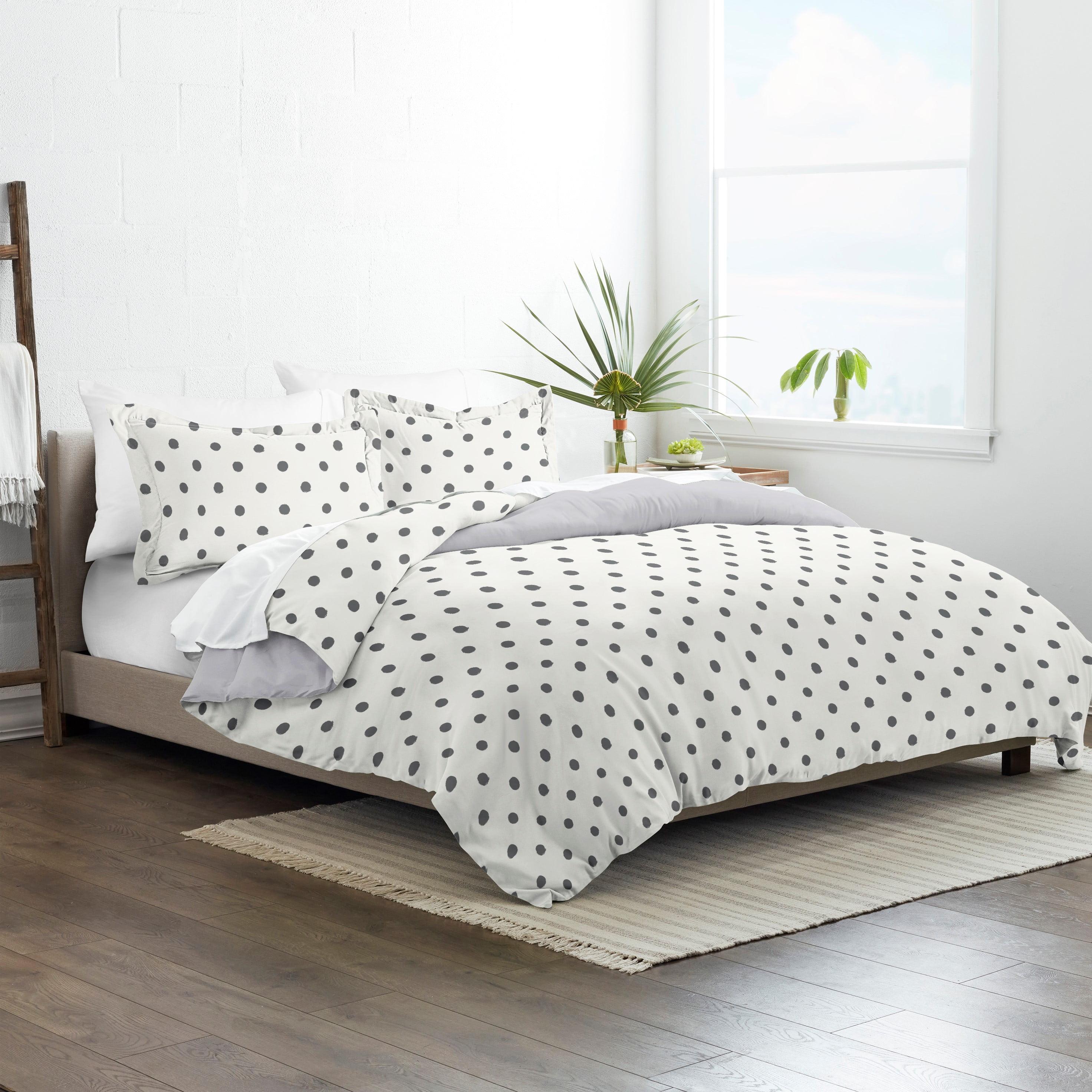 Noble Linens Light Gray Painted Polkadot Reversible 3-Piece Duvet Cover Set, King/Cal King