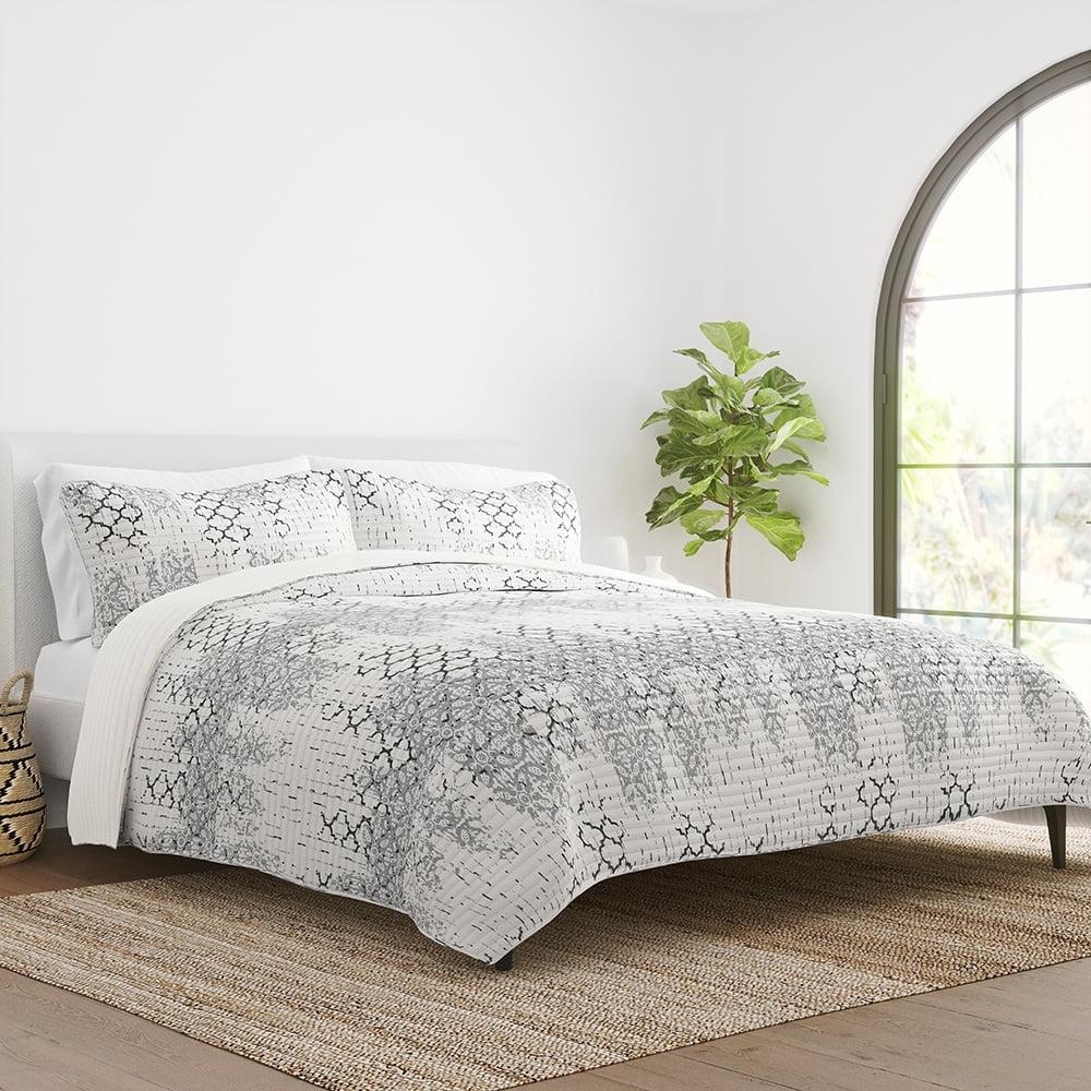 Light Gray Twin Reversible Microfiber Quilt Set with Shams