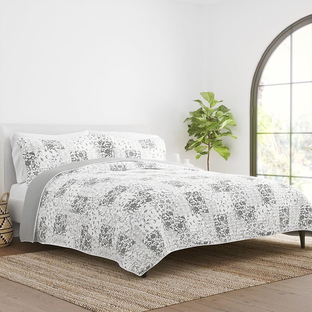 Noble Linens Light Grey 3 Piece Scrolled Patchwork Reversible Microfiber Quilt Set, Twin / Twin XL