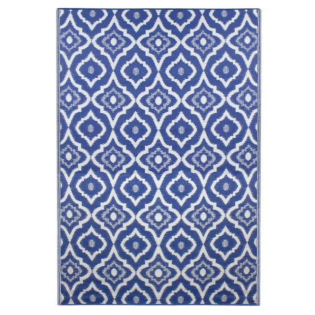 Northlight 4' x 6' Blue and White Geometric Rectangular Outdoor Area Rug