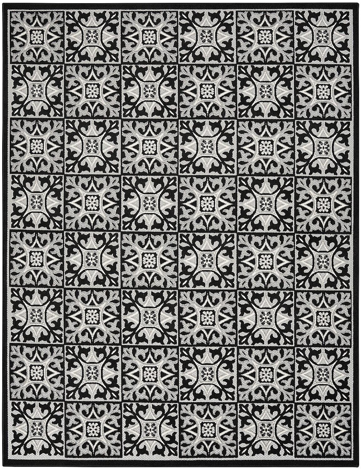 Black and White Geometric Synthetic 4' x 6' Washable Rug