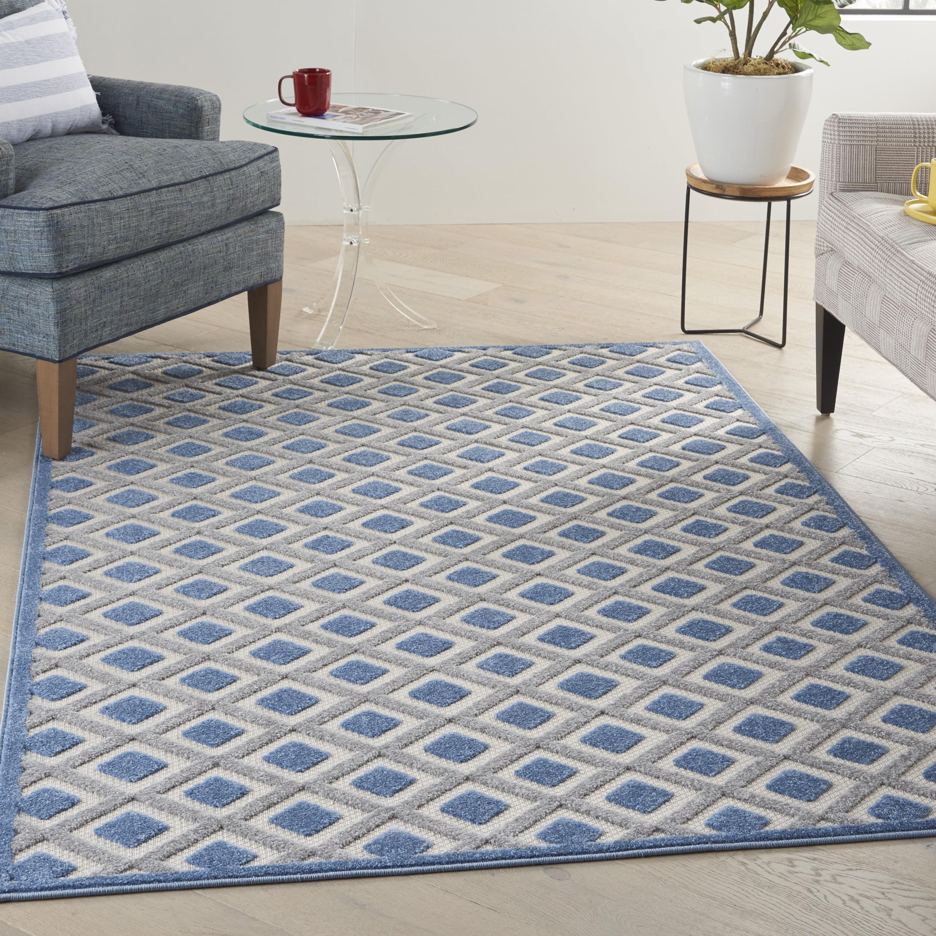 Blue/Grey 5' x 7' Diamond Pattern Synthetic Area Rug