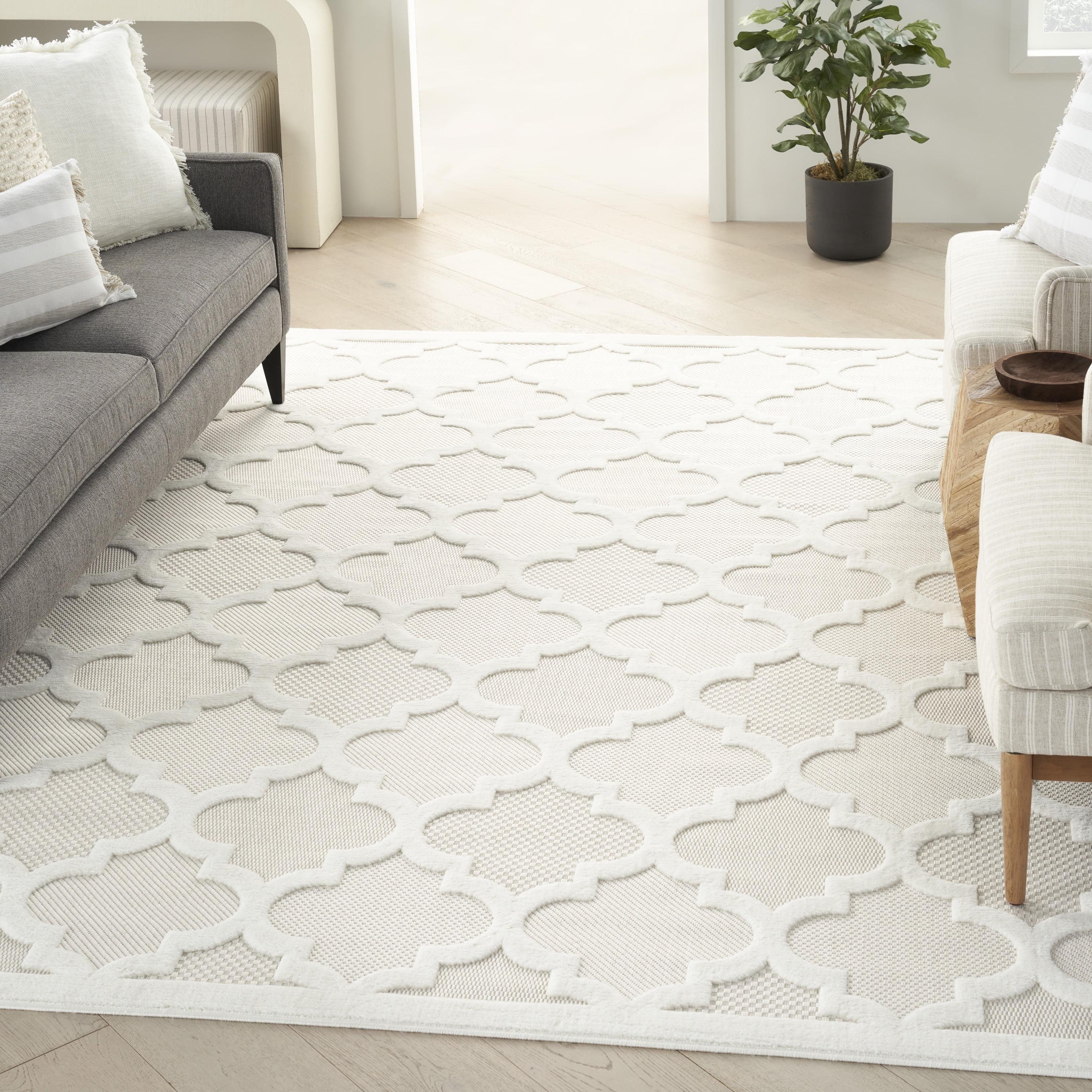 Ivory and White Synthetic Trellis Flat Woven 7' x 10' Rug