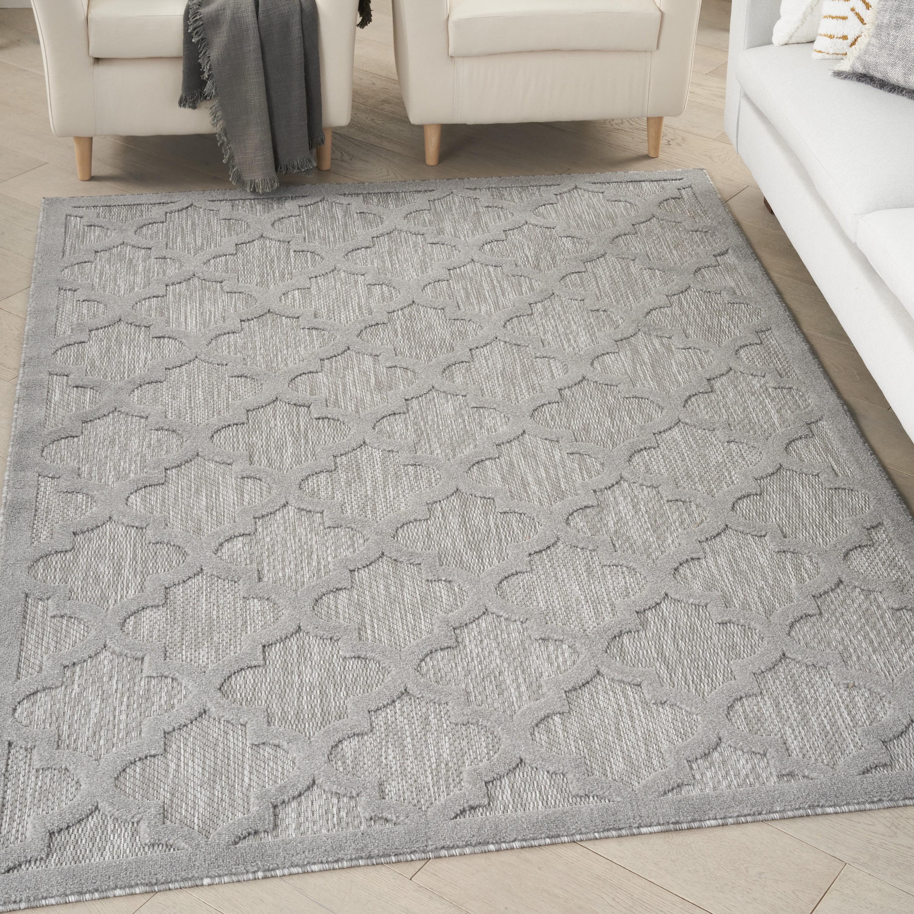 Silver Grey Trellis 5' x 7' Reversible Synthetic Rug