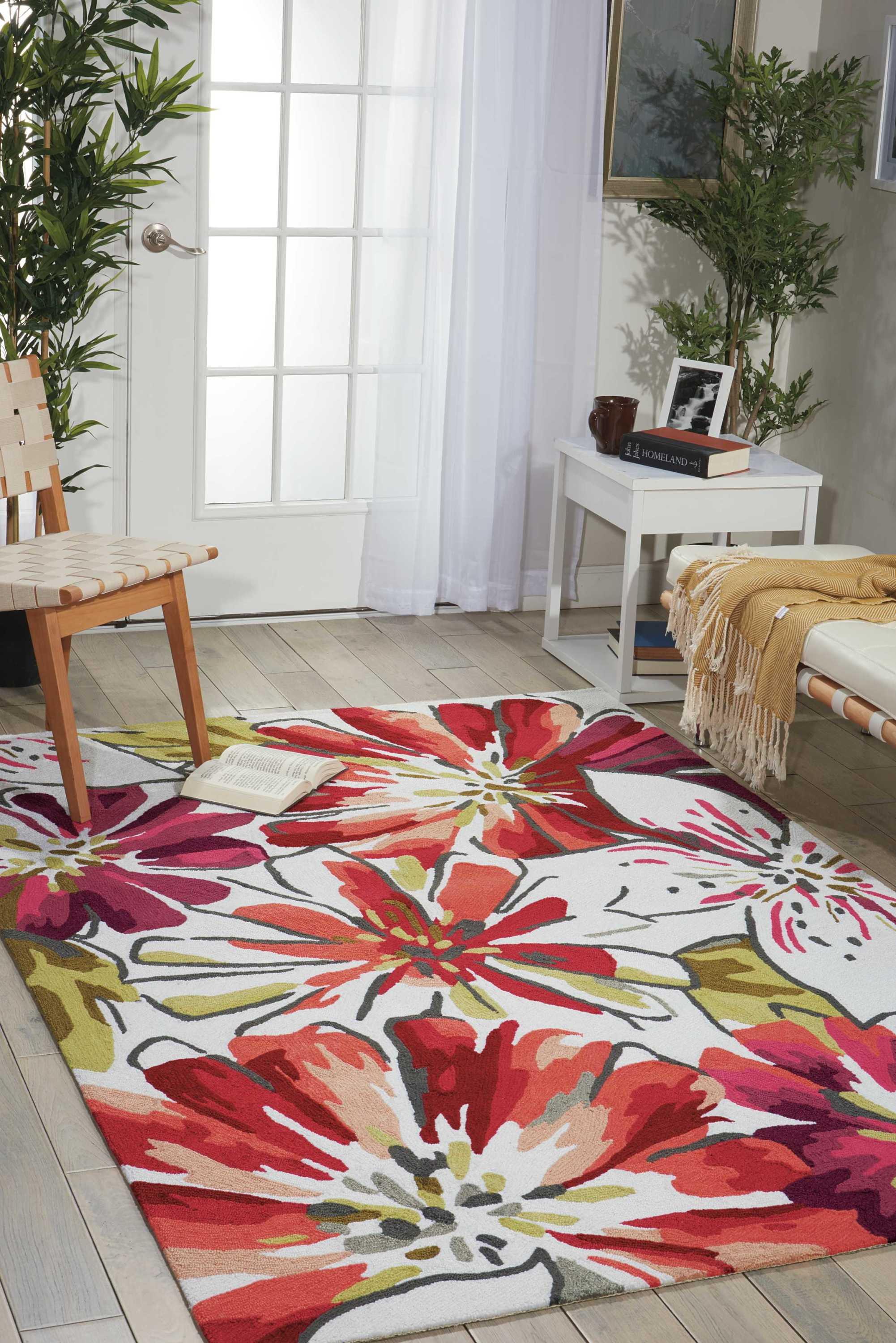 Nourison Fantasy Floral Ivory 1'9" x 2'9" Area Rug, (2x3)