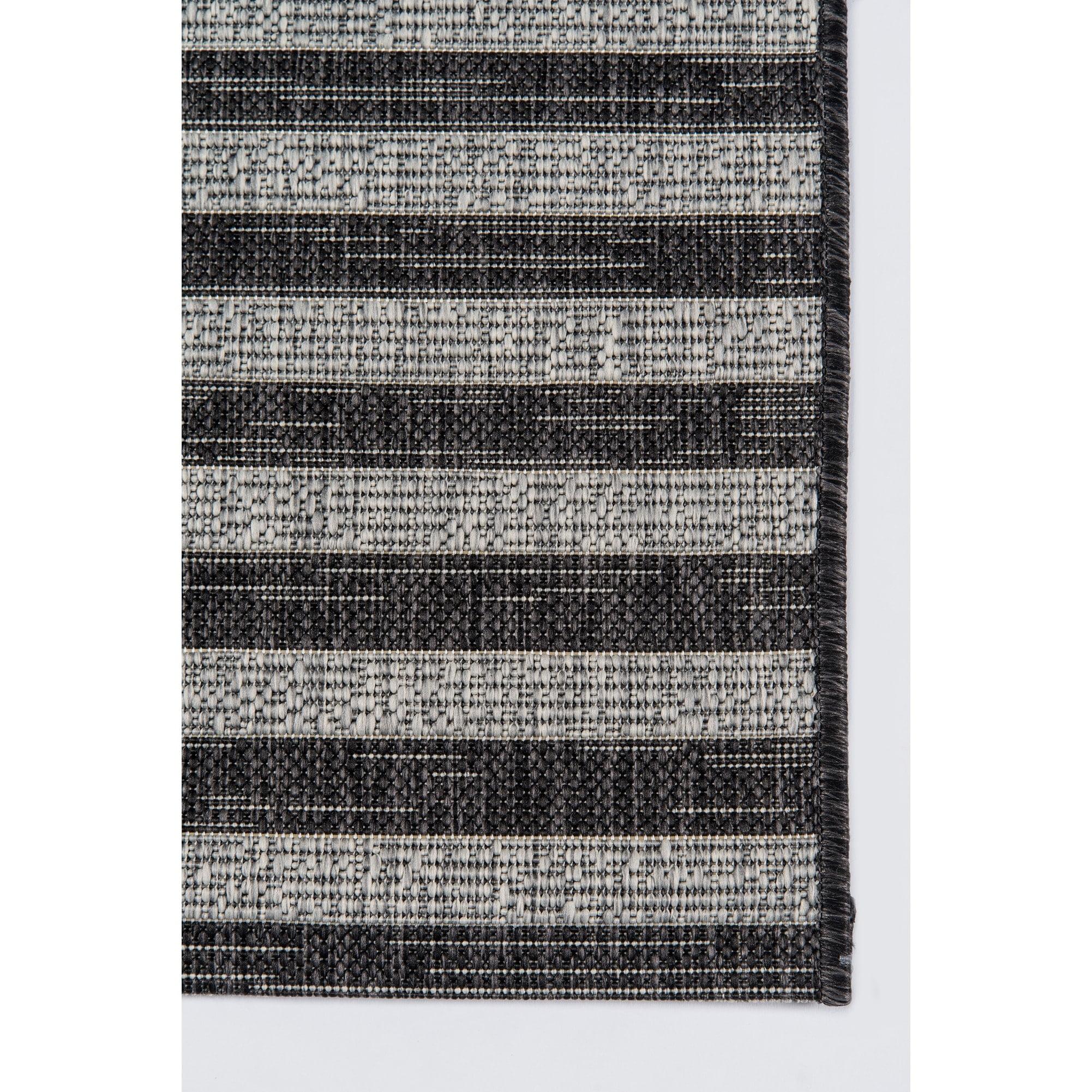 Momeni Villa Monaco Charcoal/White Indoor/Outdoor Rug