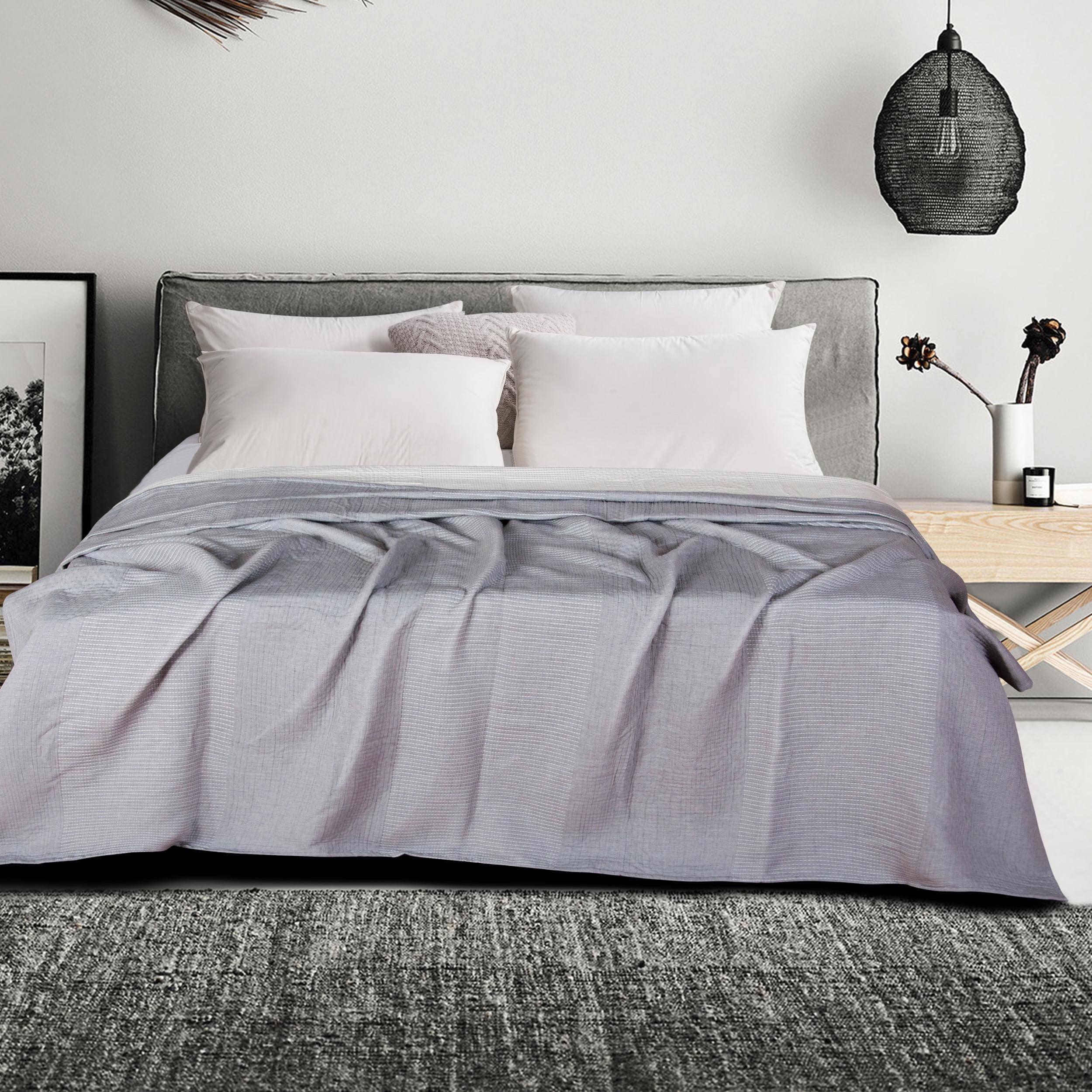 NTBAY 3 Layers Cotton Bed Blanket, Soft Breathable Quilt for Adults, Dot - NTBAY