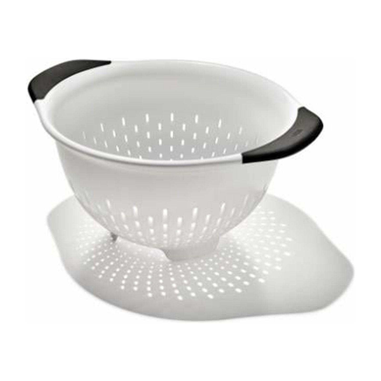 OXO Good Grips 3 Quart White Plastic Colander