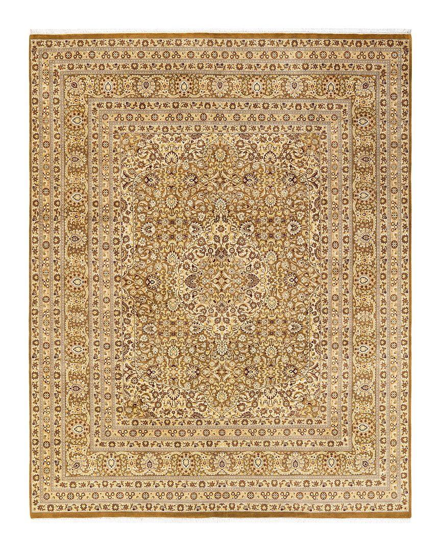 Ivory and Green Hand-Knotted Wool 8' x 10' Traditional Rug