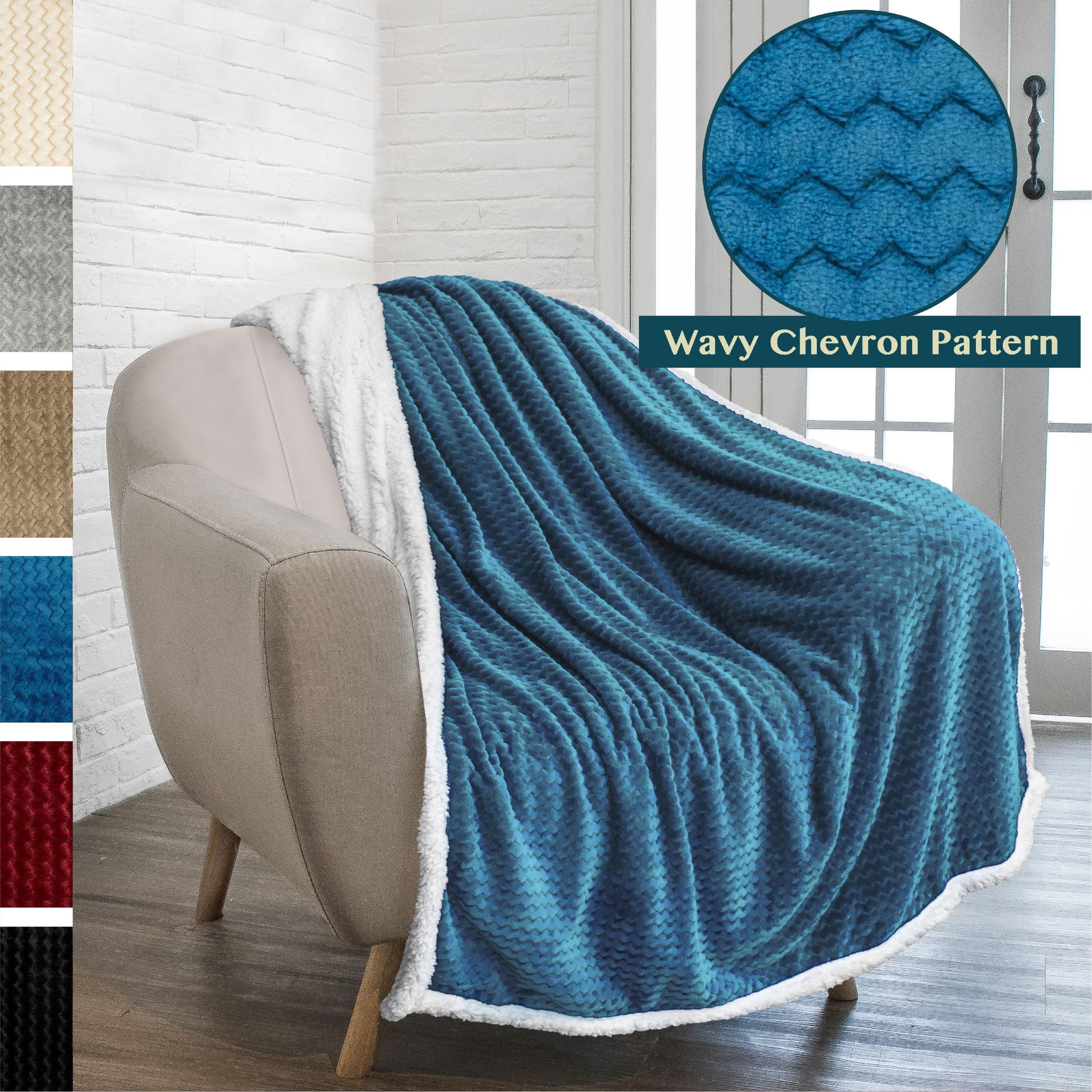 Pavilia Hand Woven Throw Blanket