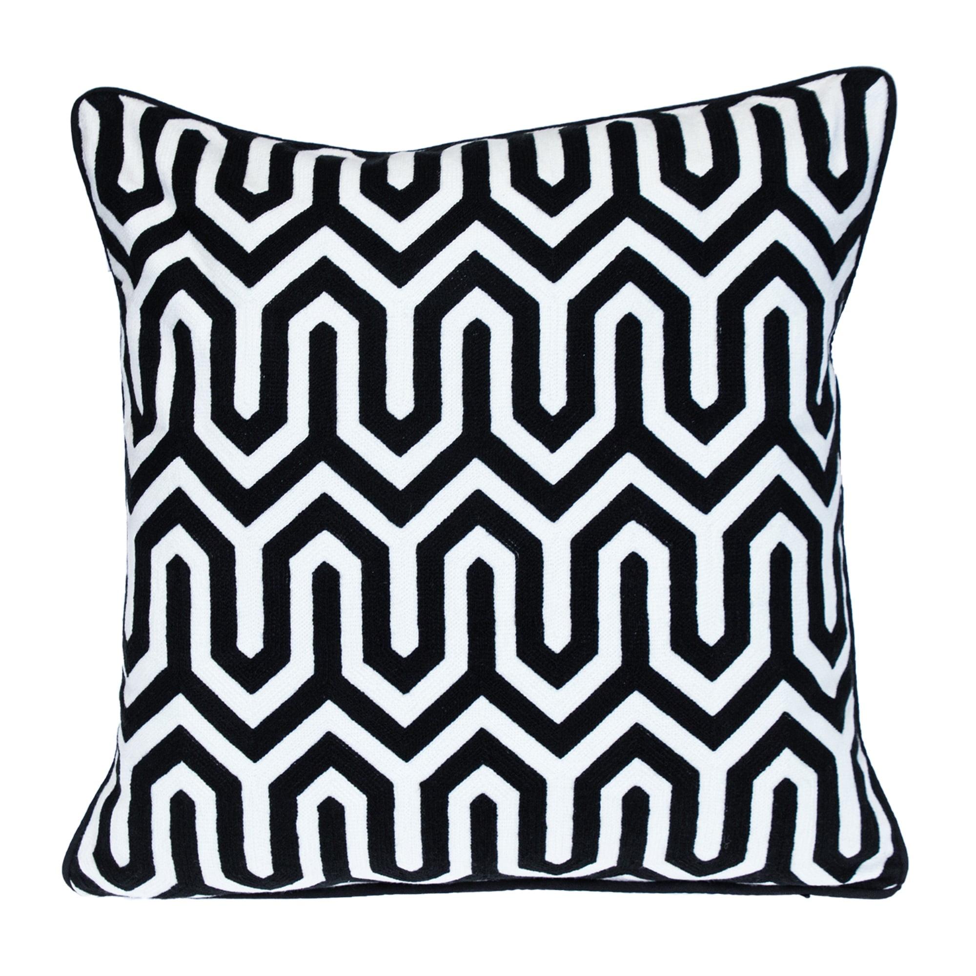Parkland Collection George Oliver Transitional Geometric Black 20" X 20" Pillow | Wayfair