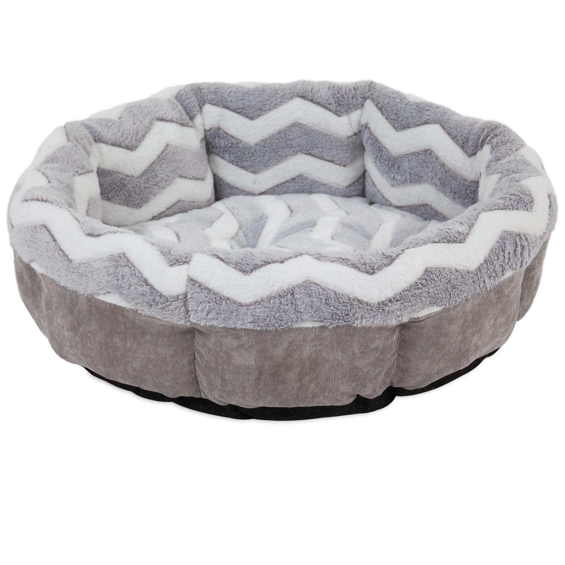 Petmate Zig Zag Gray and White Round Shearling Pet Bed, 21''
