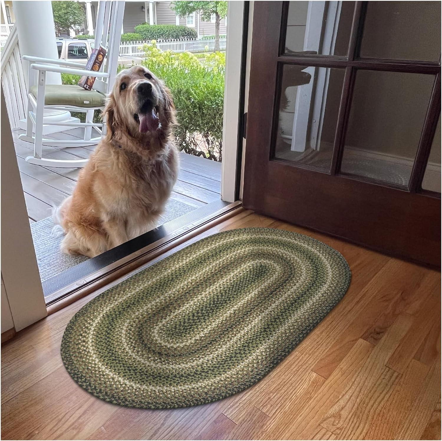 Pinecone Green and Cream Handmade Jute Oval Rug, 27" x 45"