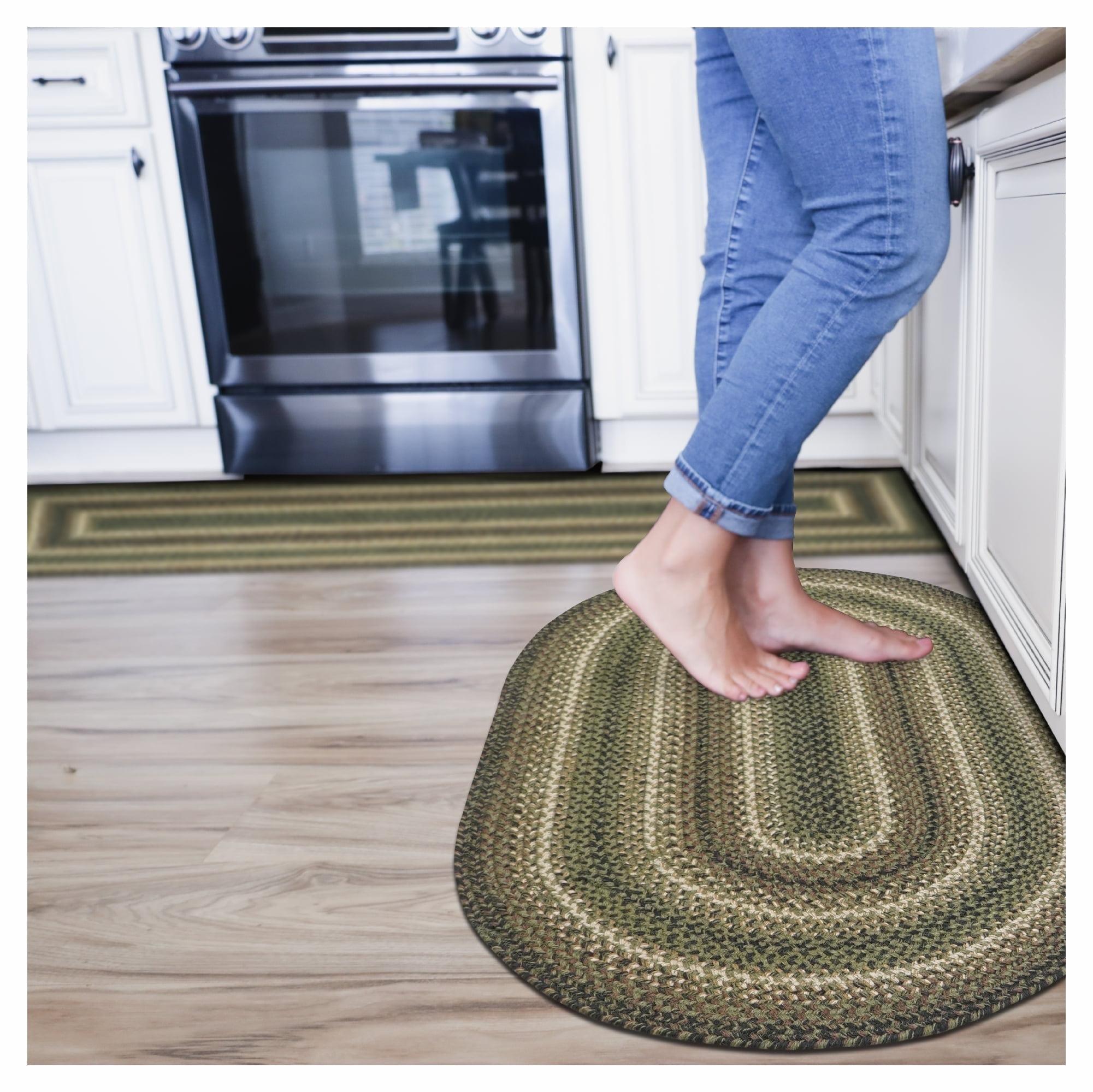 Pinecone Green and Cream Handmade Jute Oval Rug, 27" x 45"