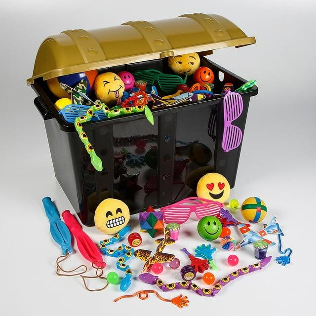 Plastic Treasure Chest With Toys - Party Favors - 500 Pieces