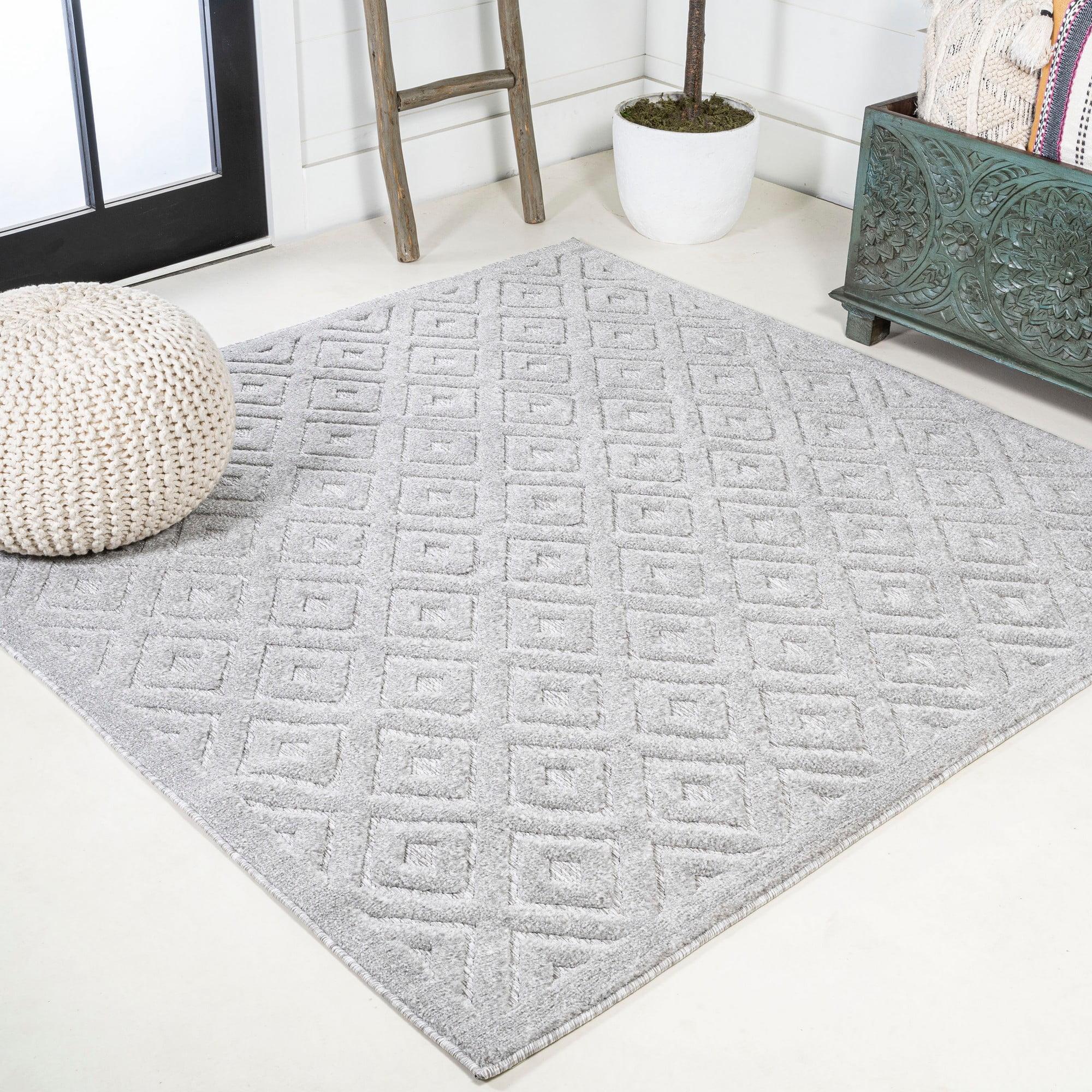 Portmany Light Gray Synthetic Geometric 5' Square Indoor/Outdoor Rug