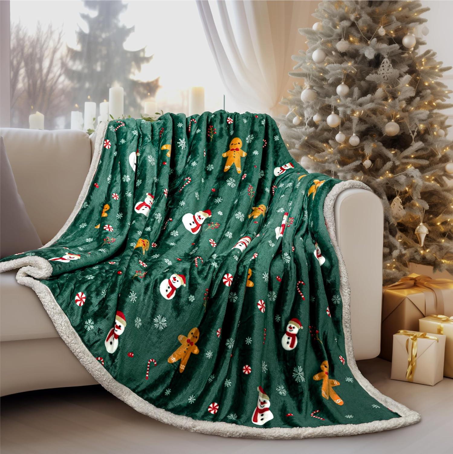 Green Gingerbread Christmas Sherpa Fleece Reversible Throw Blanket