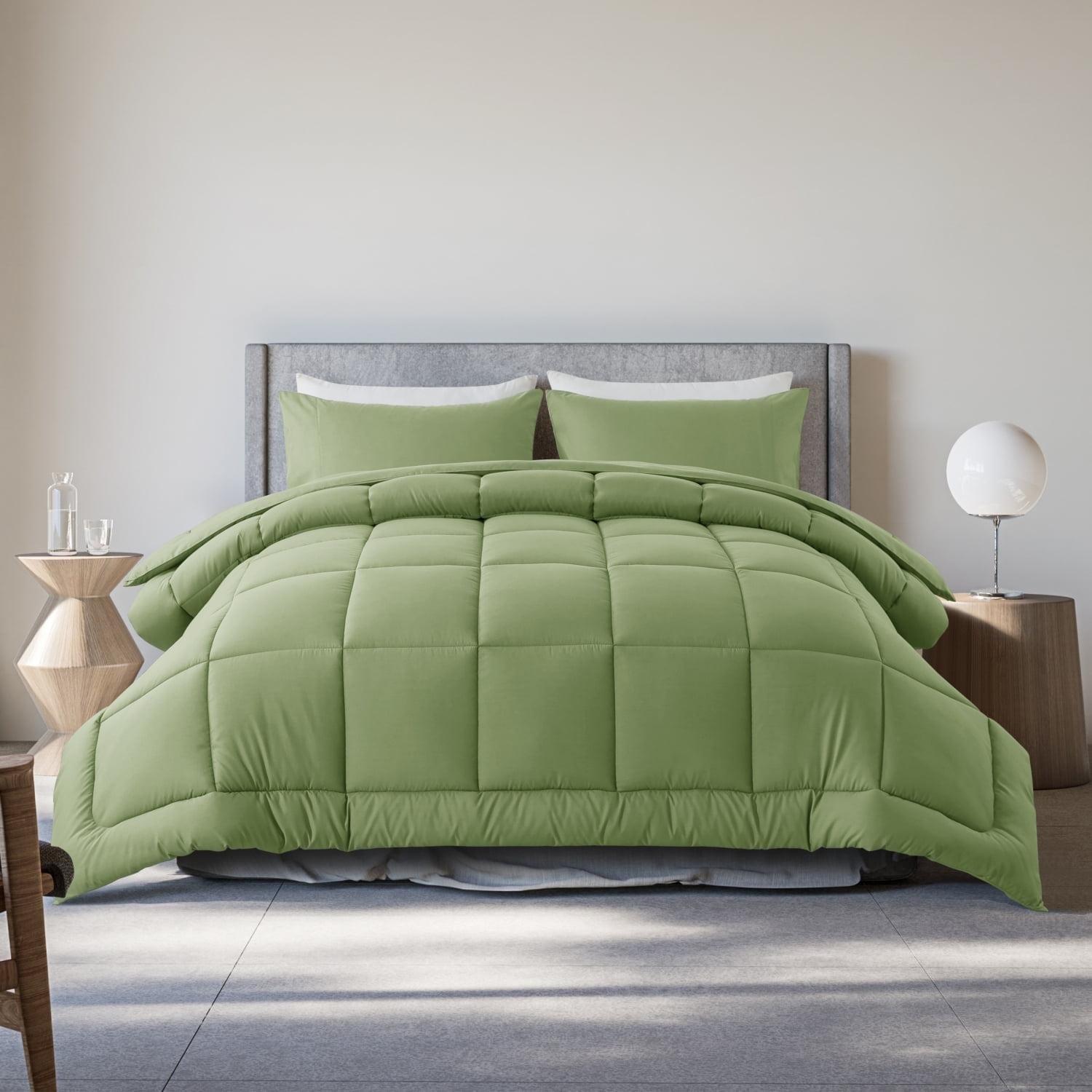 Queen Size 3-Piece All-Season Down Alternative Comforter Set Sage Green | Comforter + Pillow Cases Bedding Set | Hotel Grade Bed in a Bag by KINMEROOM
