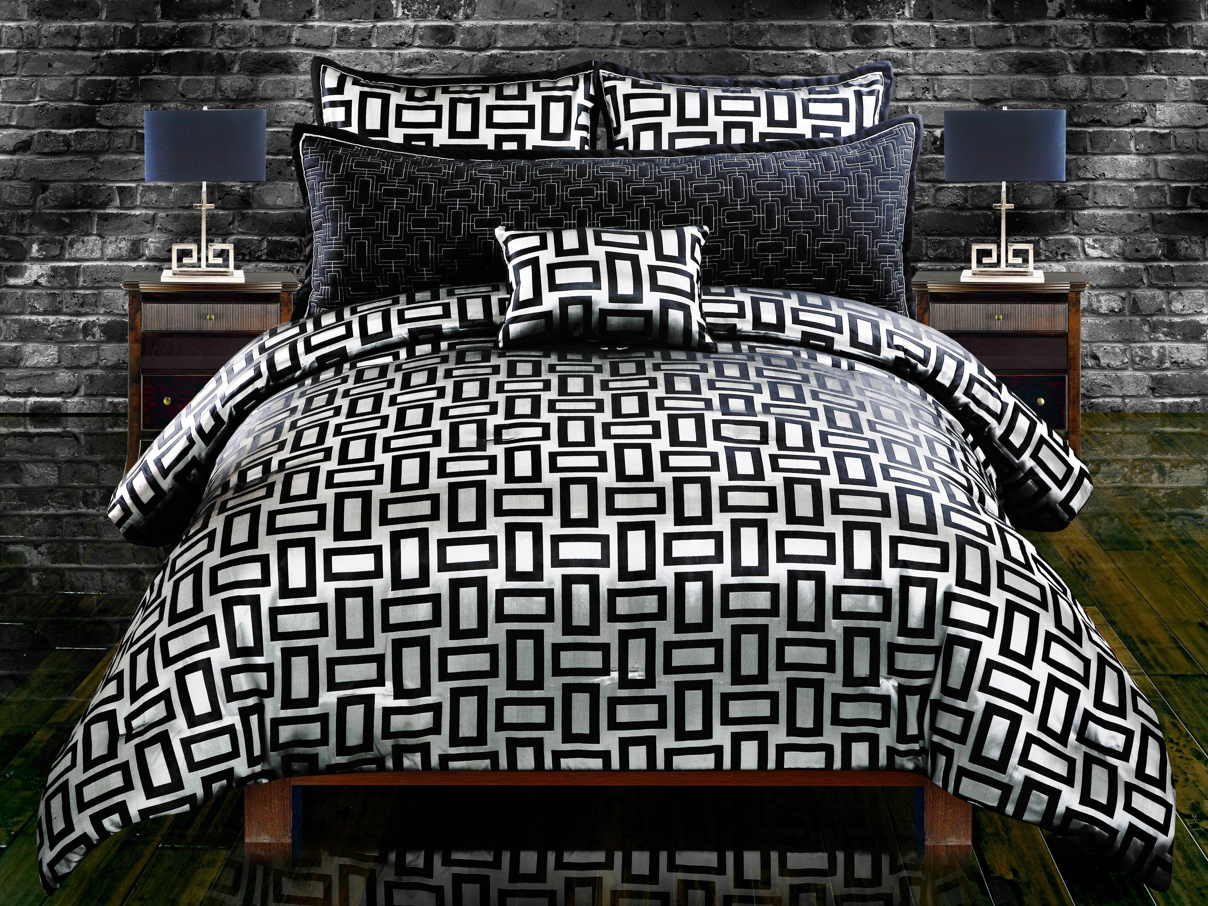 Kacy King Black and Silver Geometric Comforter Set