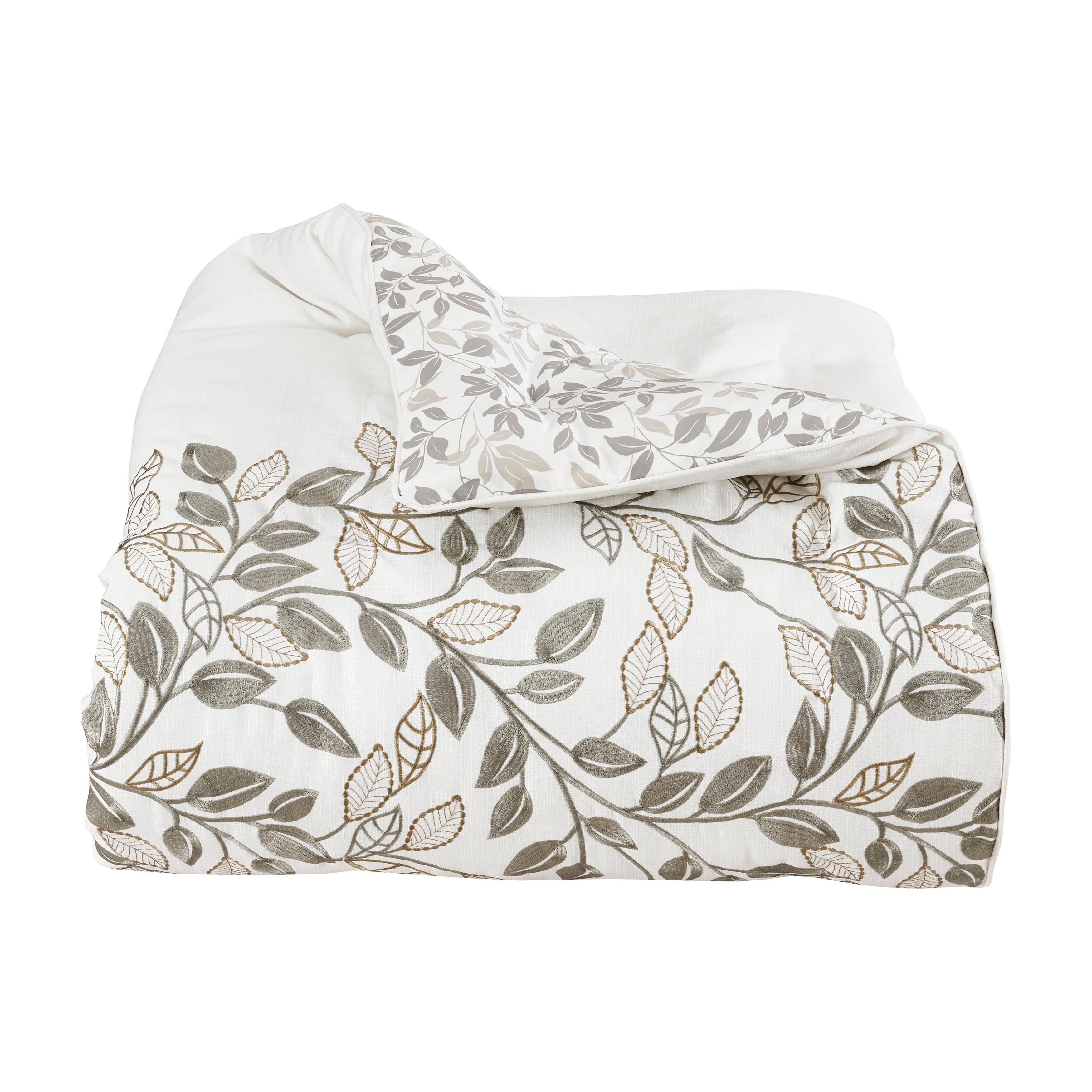 Royal Court Laurel Comforter Set