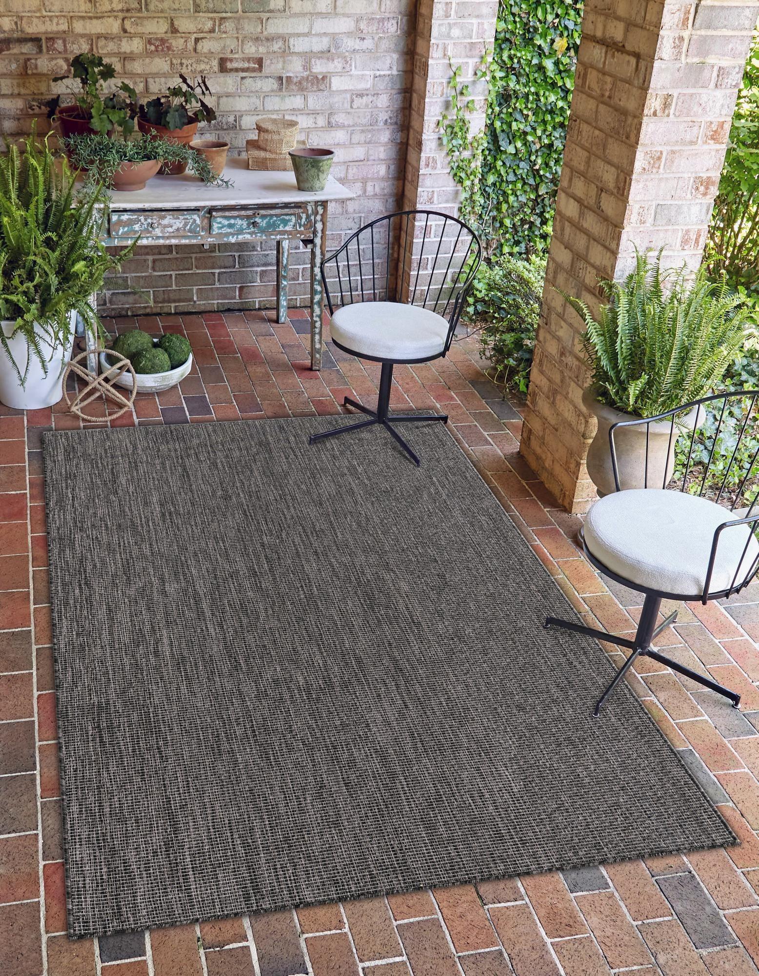Unique Loom 5' 1 x 8' 0 Rectangle Indoor/Outdoor Solid Black Area Rug