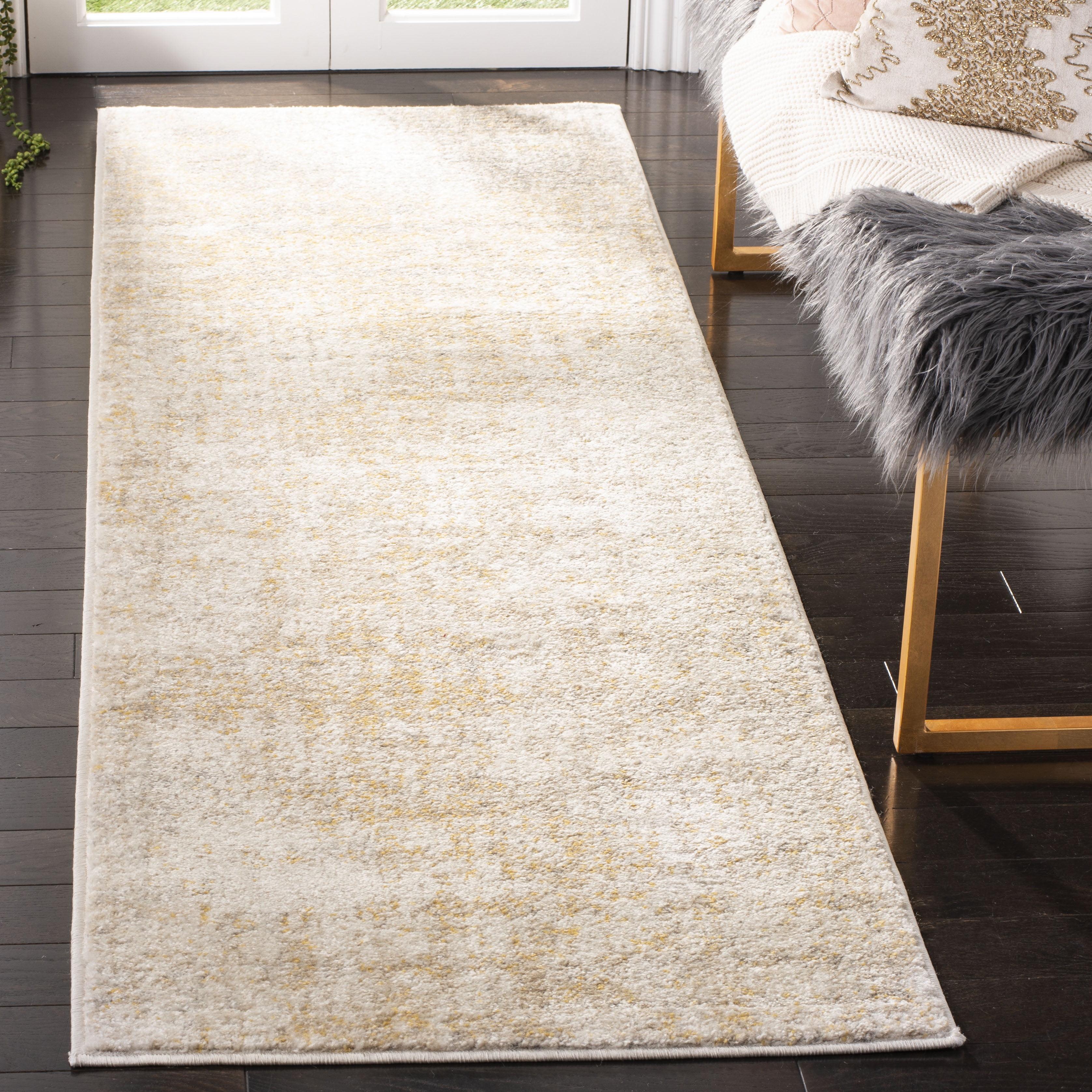 Chic Cream and Gold Synthetic 2'1" x 6' Runner Rug