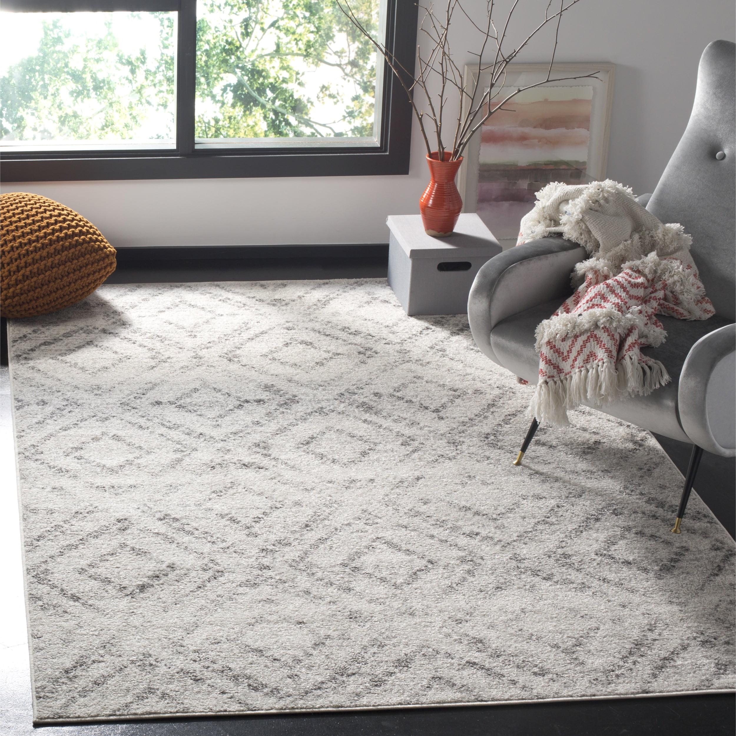 Chic Lodge-Style Hand-Knotted Round Gray Synthetic Area Rug