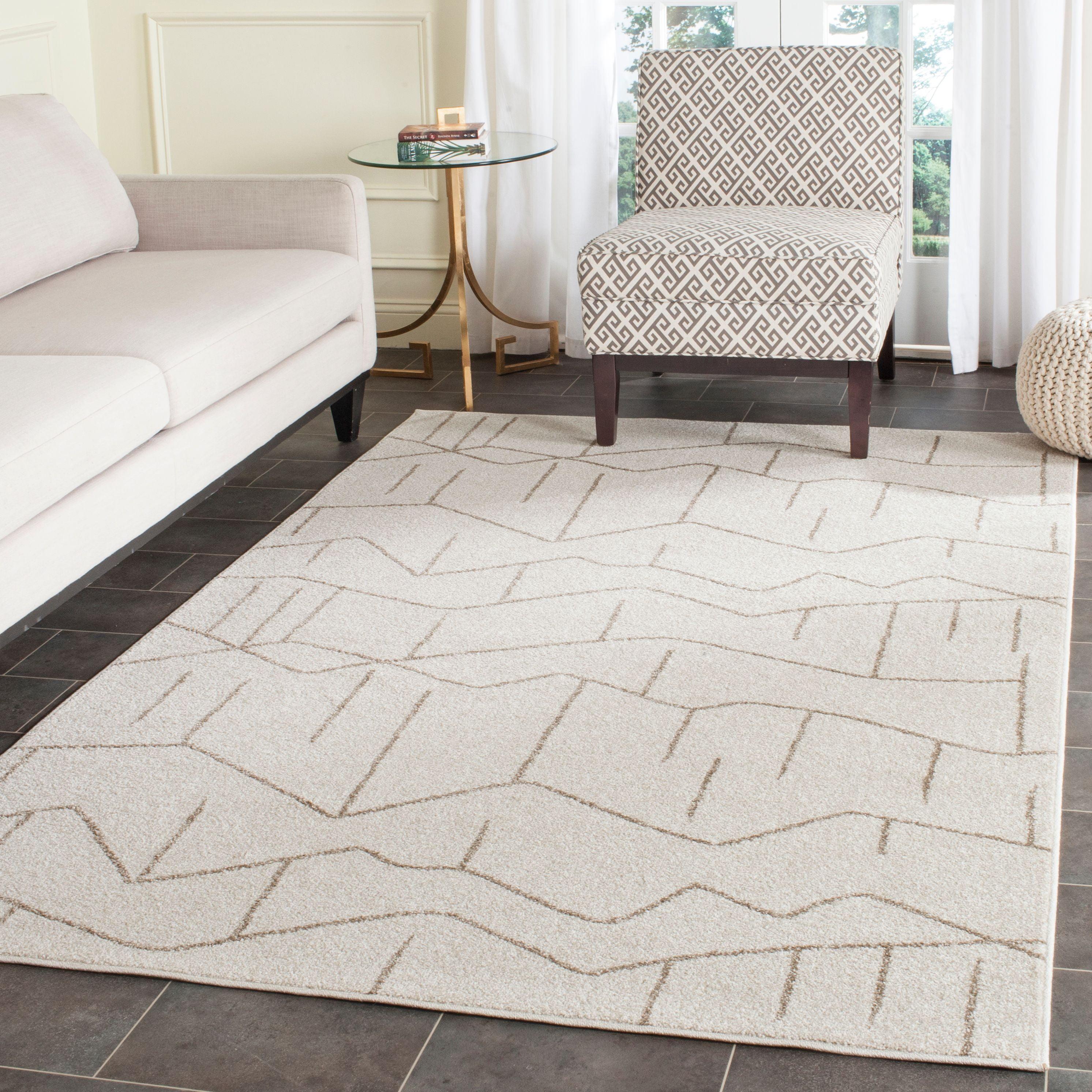 Ivory Synthetic Reversible Rectangular 4' x 6' Rug