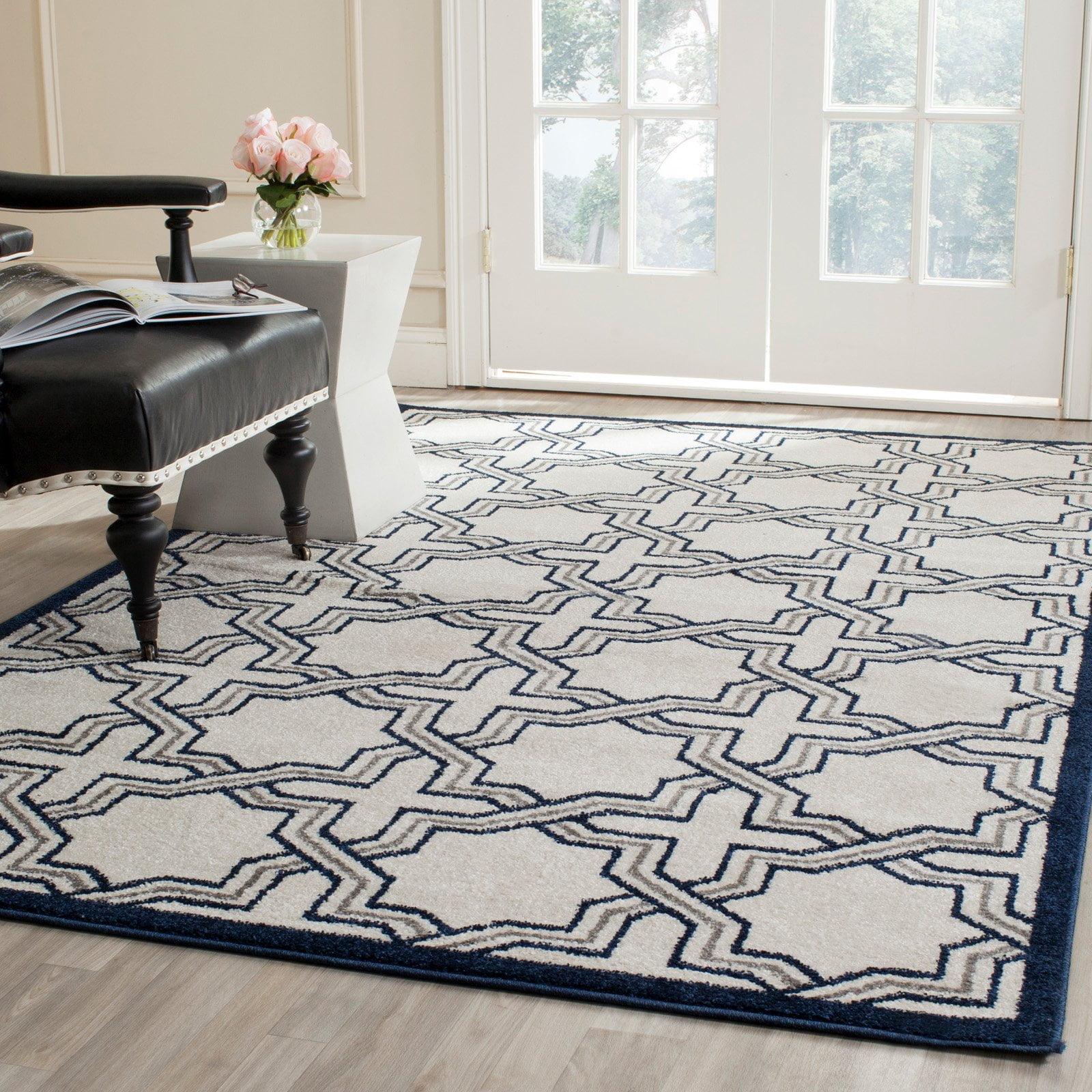 Amherst AMT413 Power Loomed Area Rug - Ivory/Navy - 7'x7' - Safavieh.