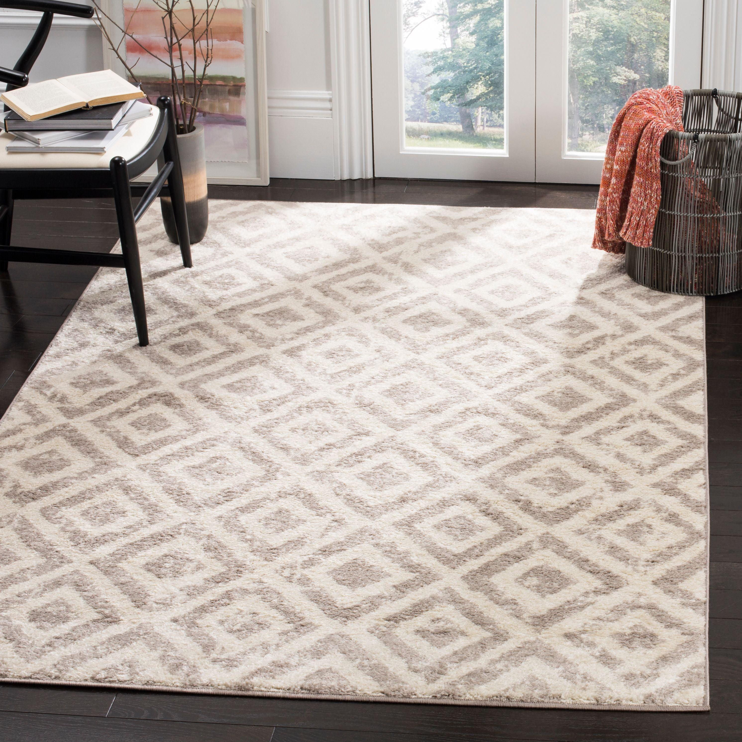 Amsterdam AMS105 Power Loomed Area Rug  - Safavieh