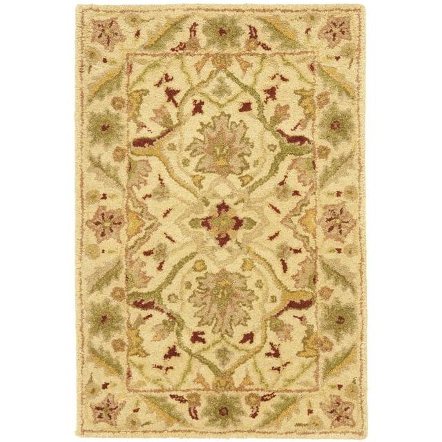 Safavieh Hand Tufted Wool Oriental Rug