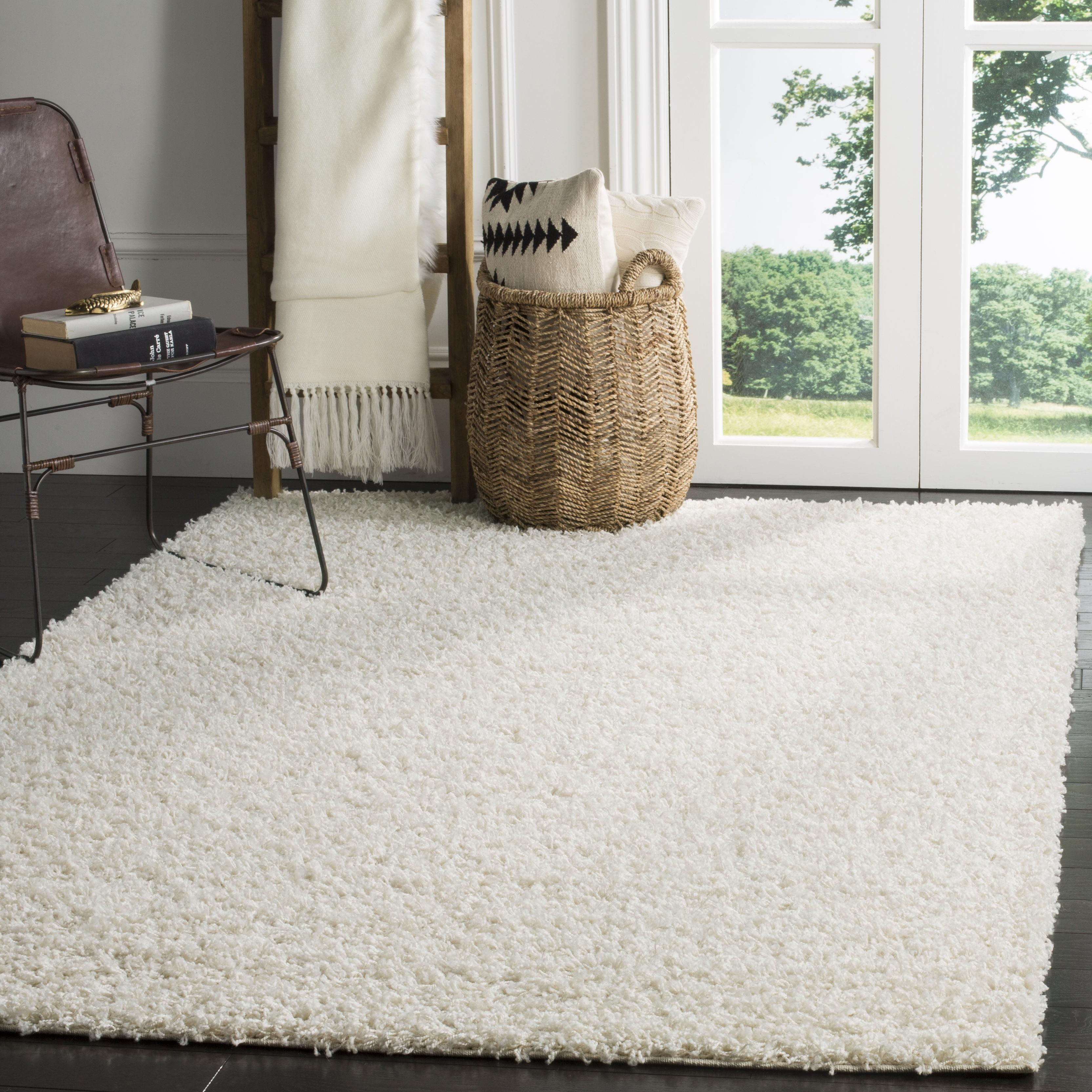 Plush Comfort White Synthetic Shag Rug, 3' x 5'