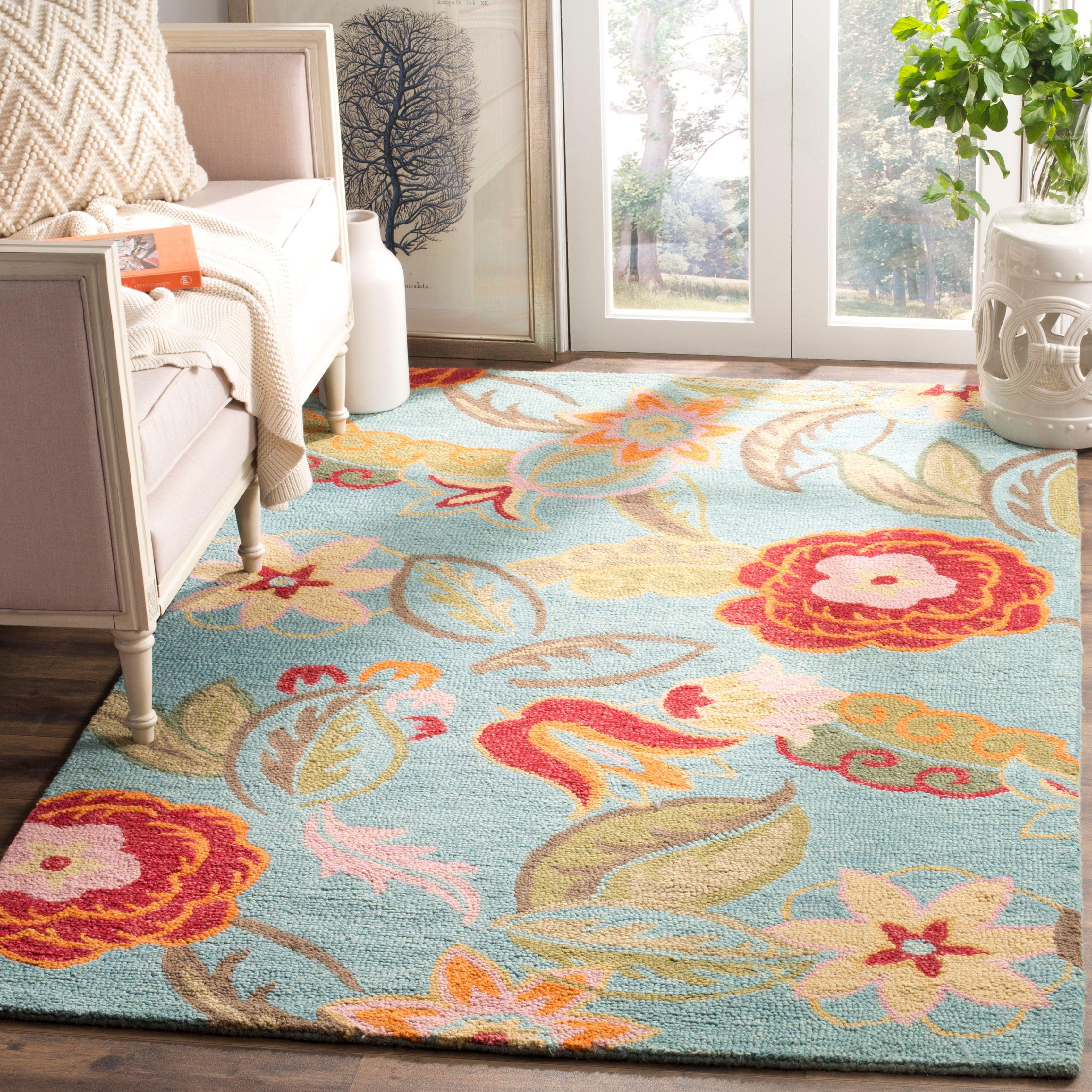 Handmade Blossom Flair Wool Rug 4' x 6' - Blue Floral