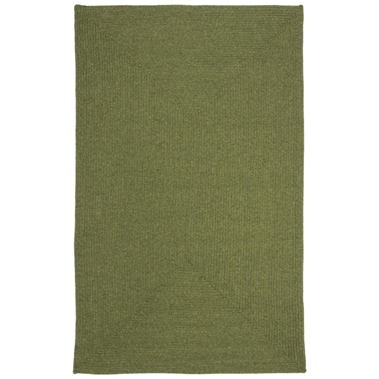 Braided BRD315 Hand Woven Accent Rug - Green - 3'x5' Oval - Safavieh.