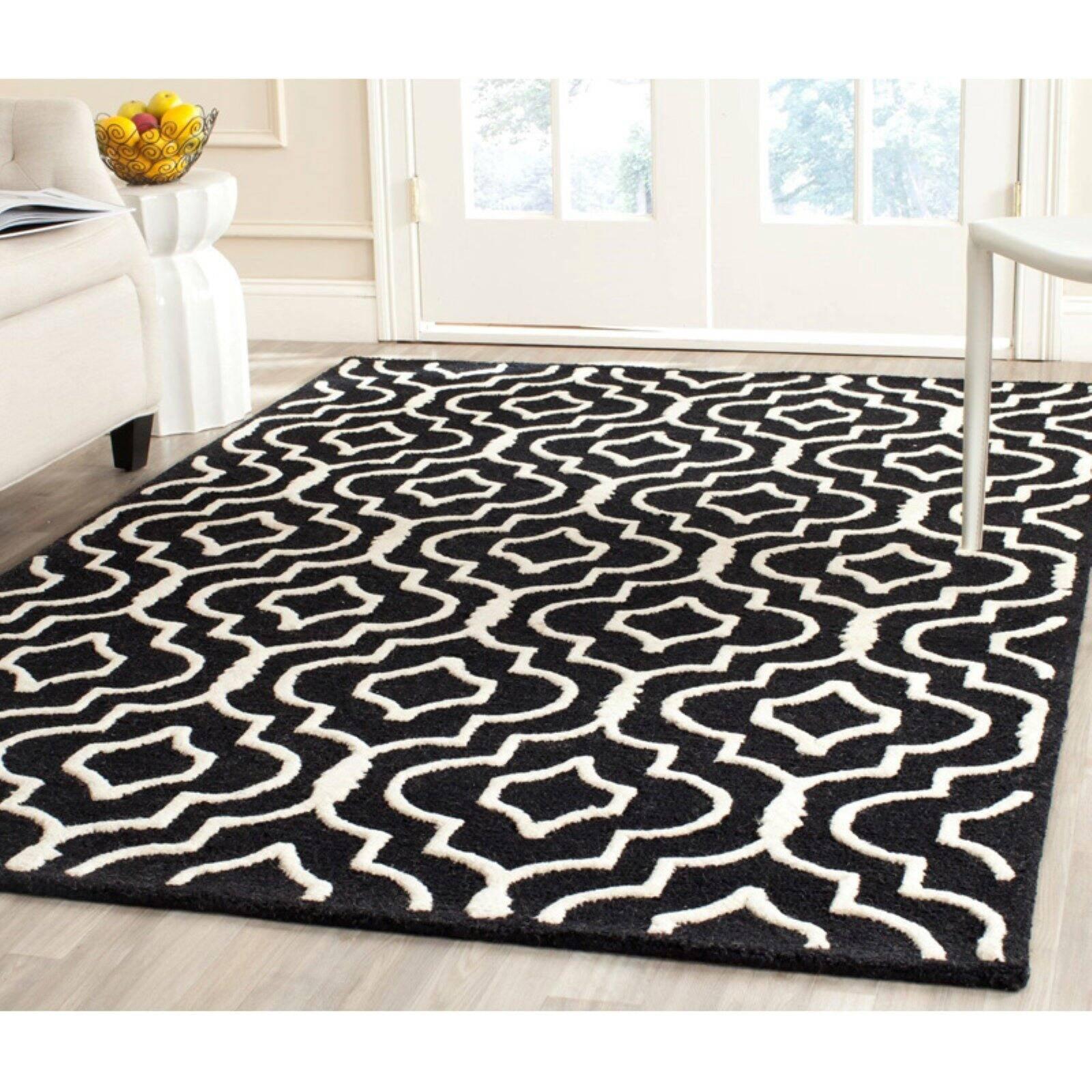 Cannen Hand-Tufted Black/Ivory Area Rug