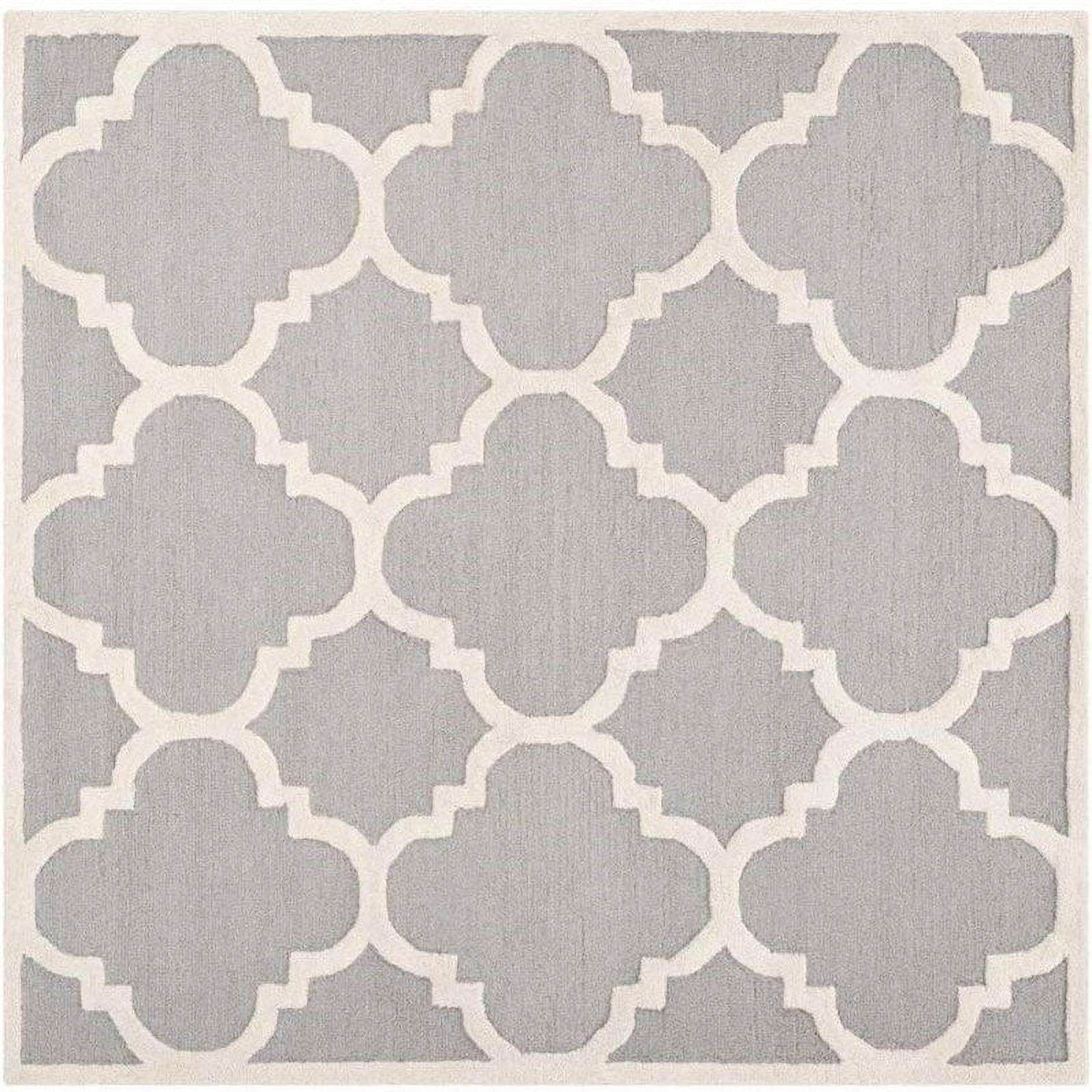 SAFAVIEH Cambridge Justine Geometric Quatrefoil Wool Area Rug, Silver/Ivory, 10' x 10' Square