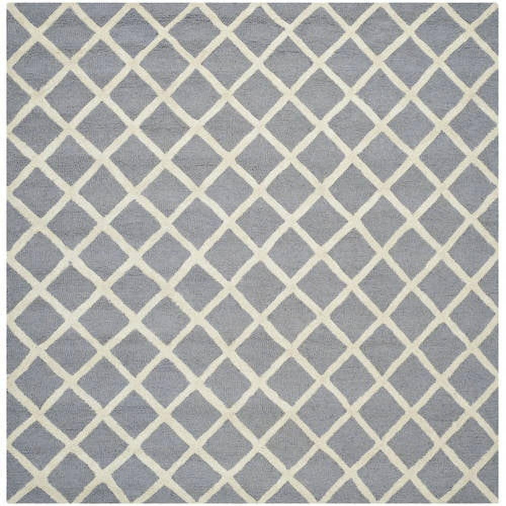 Cambridge CAM135 Tufted Indoor Area Rug - Silver/Ivory - 4'x4' - Safavieh