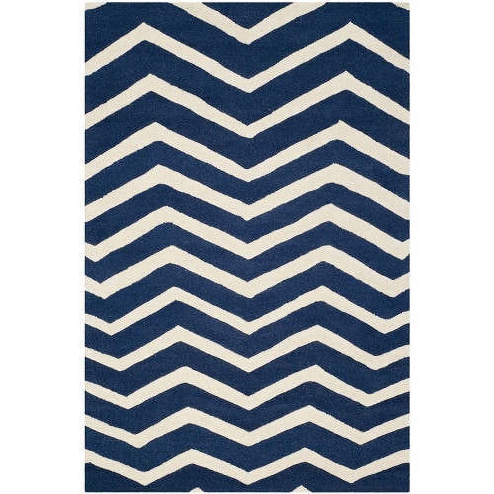 Cambridge CAM714 Tufted Indoor Area Rug - Navy/Ivory - 5'x8' - Safavieh