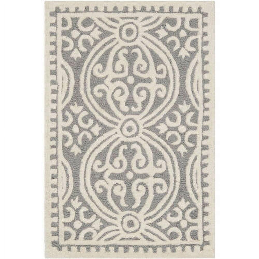 SAFAVIEH Cambridge Leslie Geometric Wool Area Rug, Silver/Ivory, 6' x 6' Square