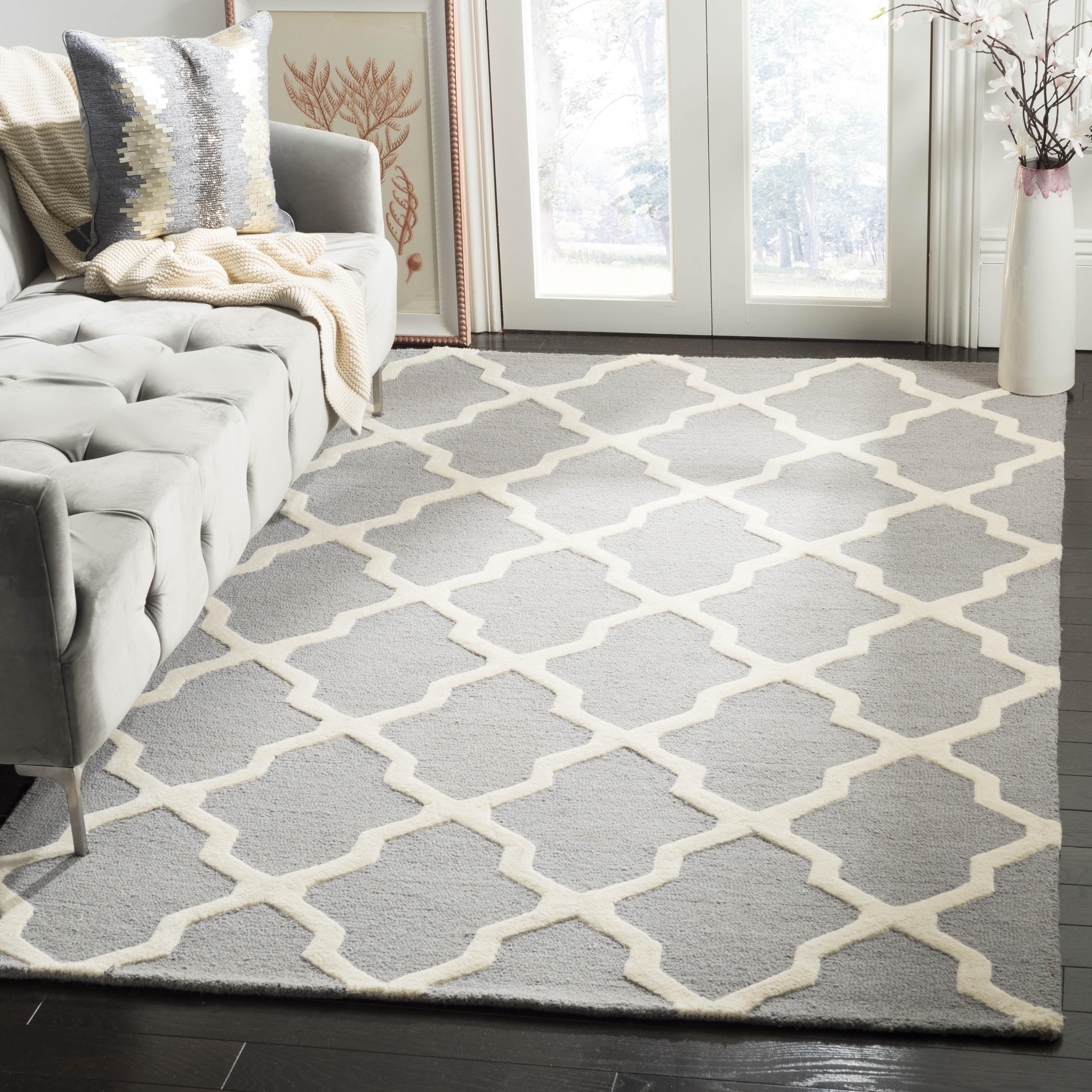 SAFAVIEH Cambridge Liam Geometric Wool Area Rug, Silver/Ivory, 8' x 8' Square