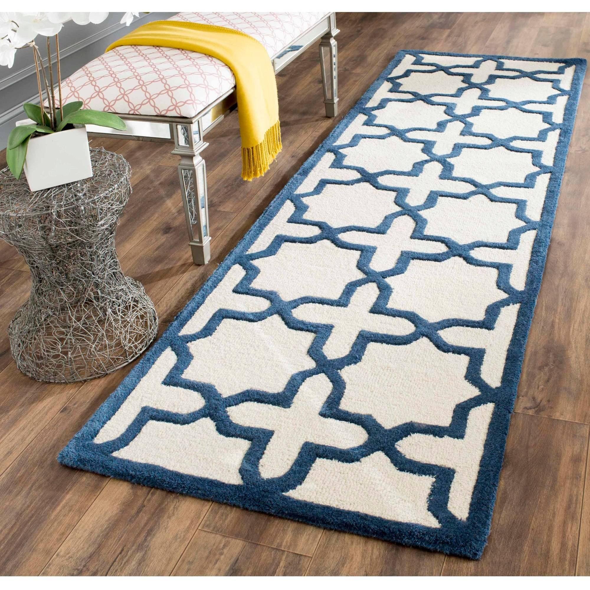 Safavieh Cambridge Hand Tufted Wool Geometric Rug