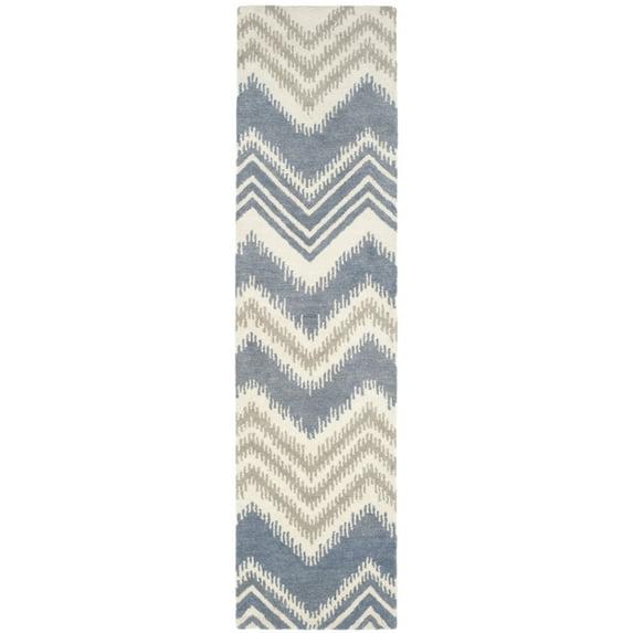 SAFAVIEH Capri Robynne Geometric Chevron Wool Runner Rug, Blue/Ivory, 2'3" x 9'